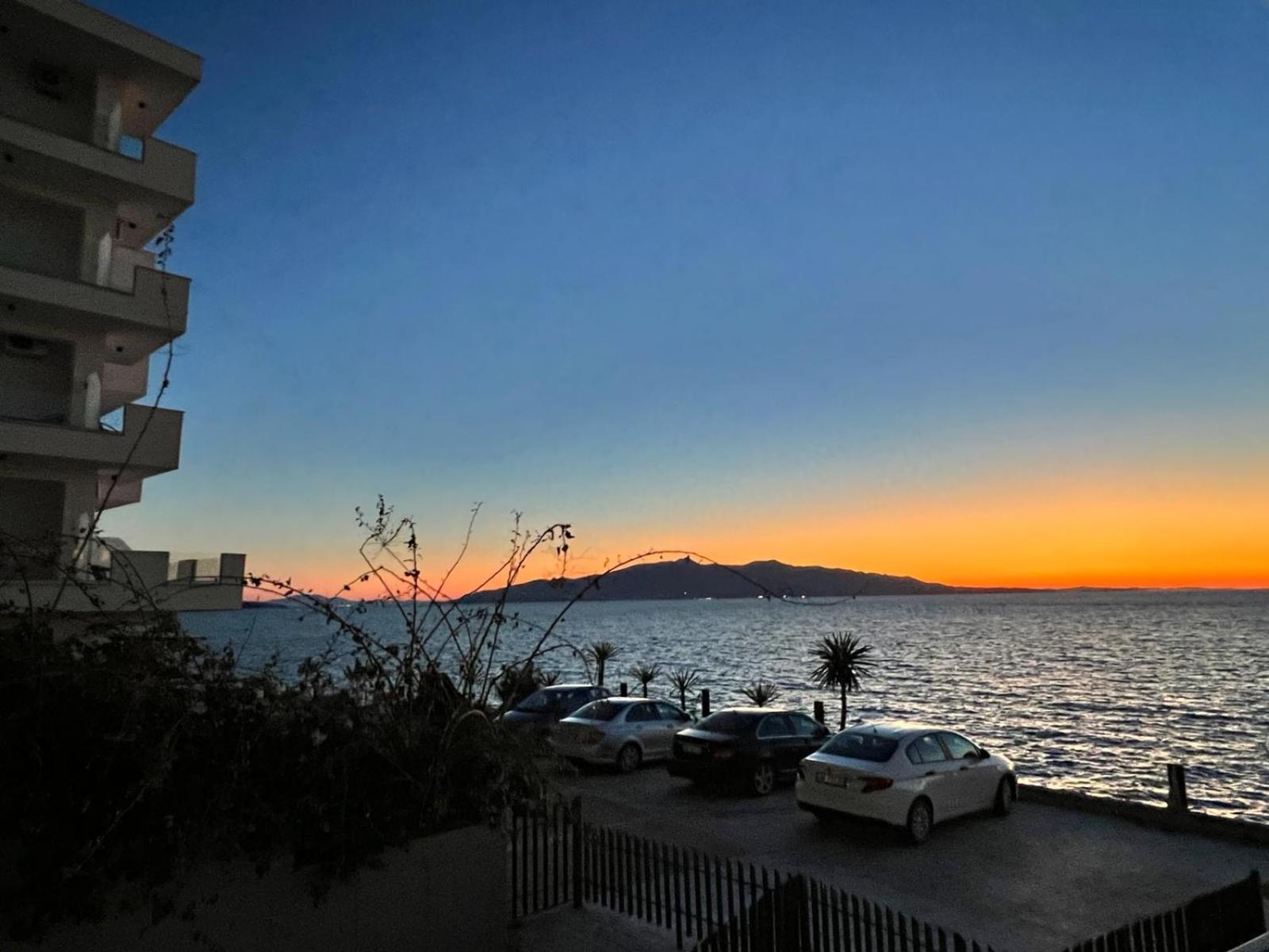 oli golden beach residence