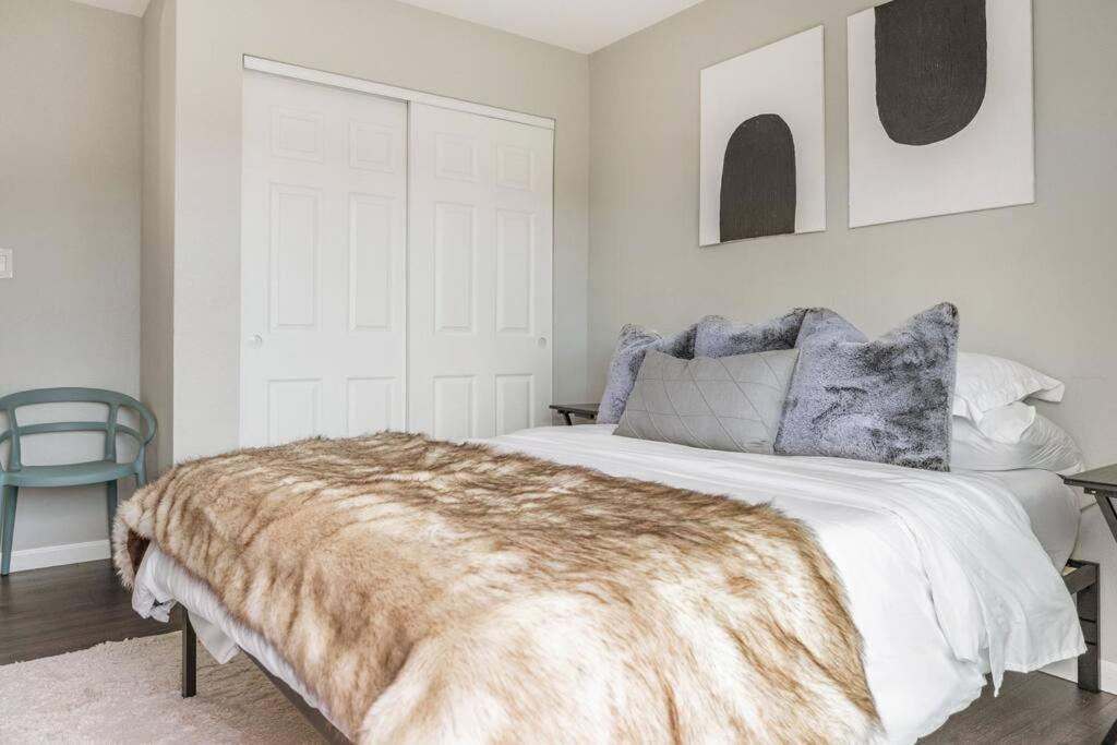 Remodeled Home w/ King Bed, Bunk Bed, & Yard Games view 4