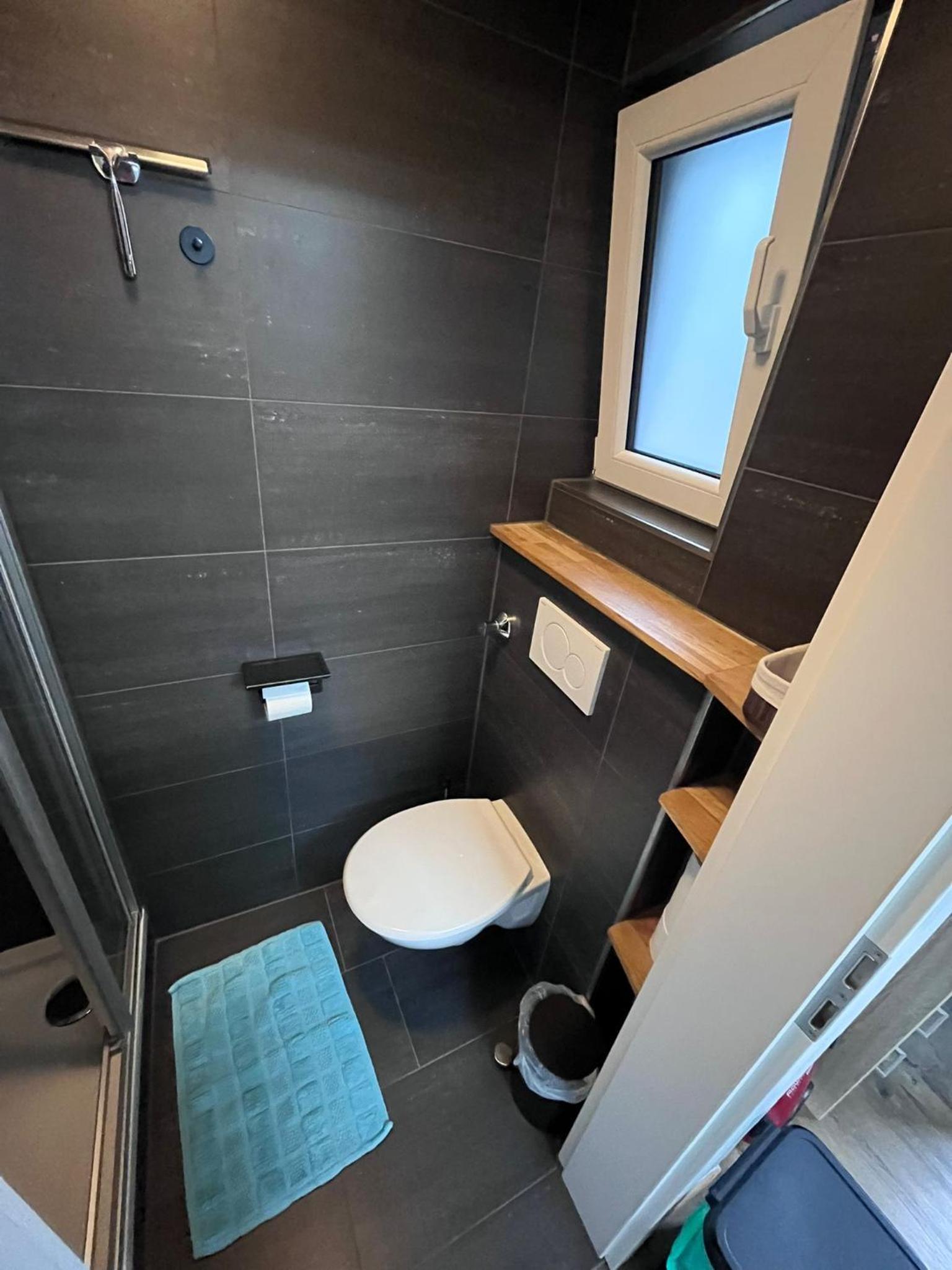 Tiny House Black Pearl