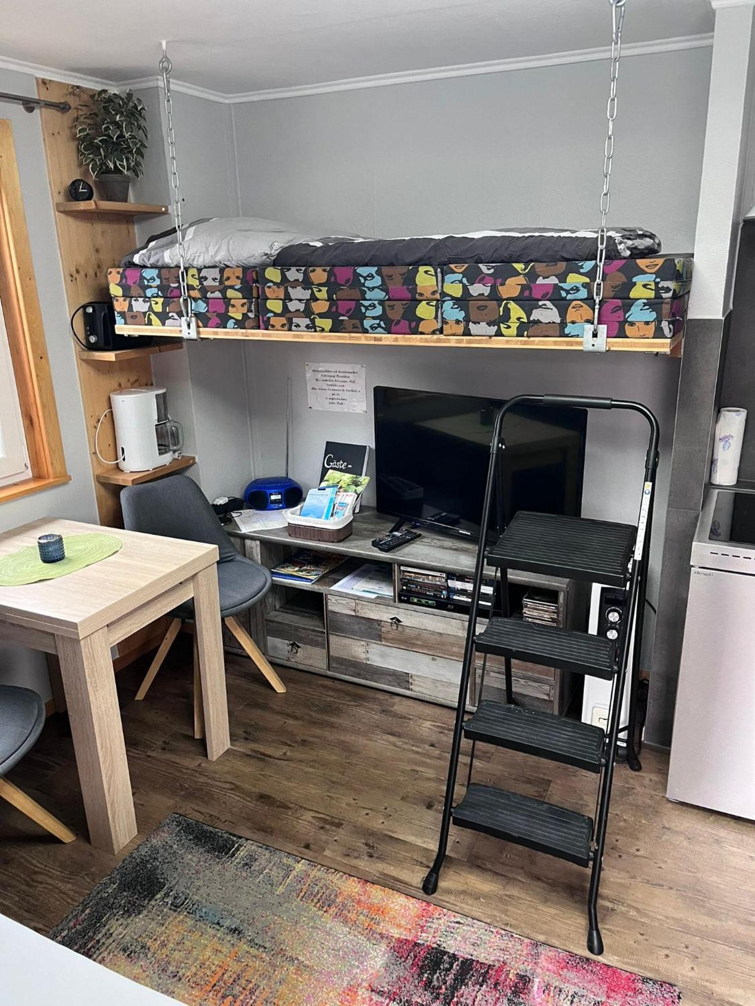 Tiny House Black Pearl