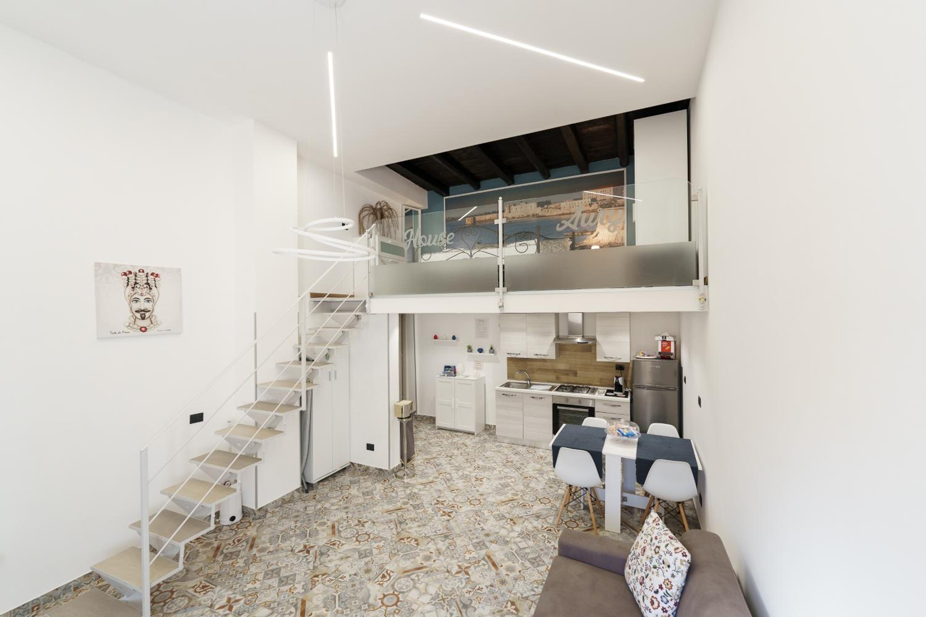 House Aury