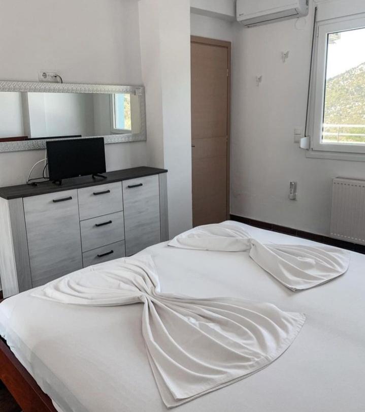 Elvi Apartment 5 view 4