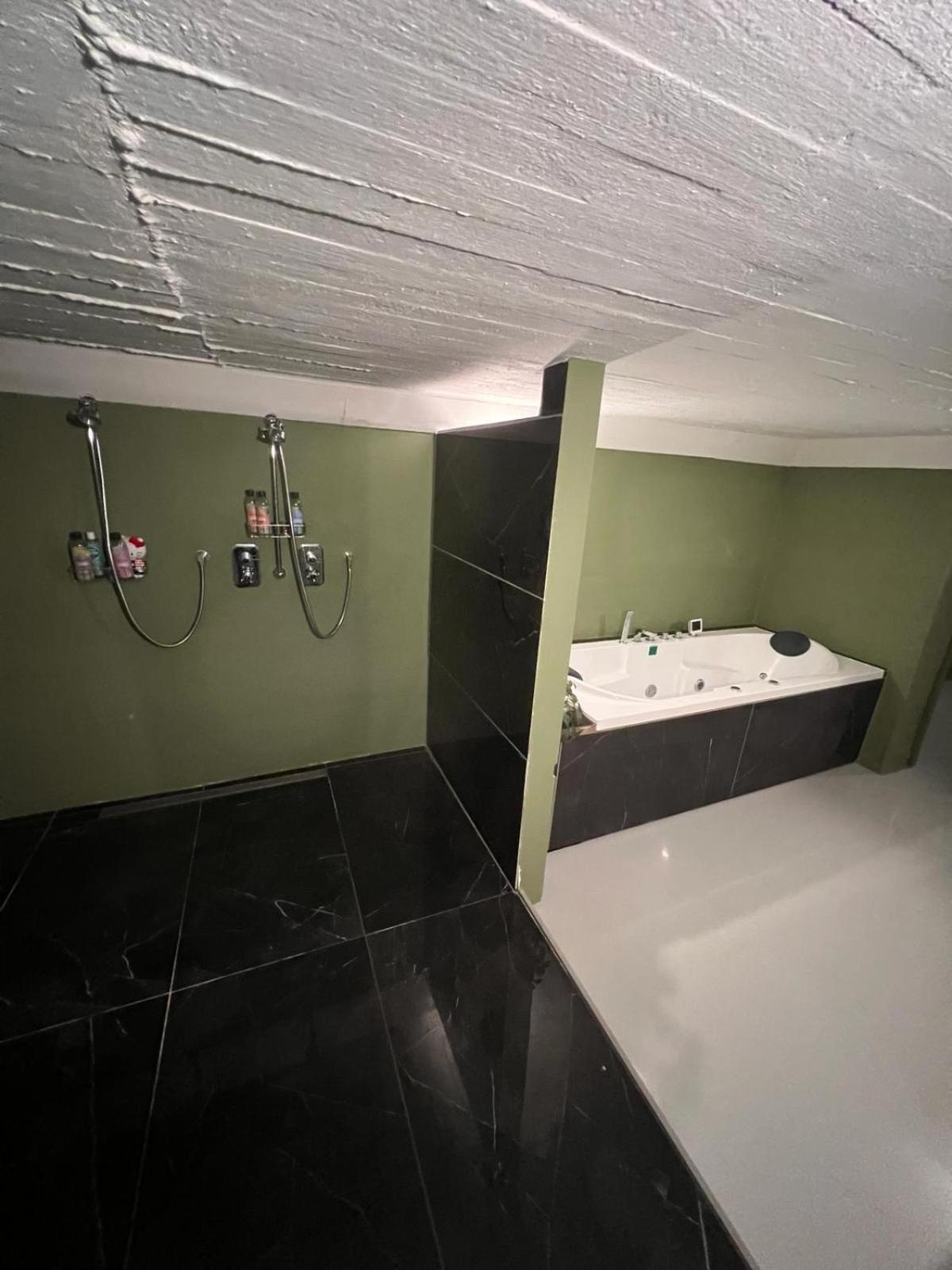 Charmante Art Deco rijwoning