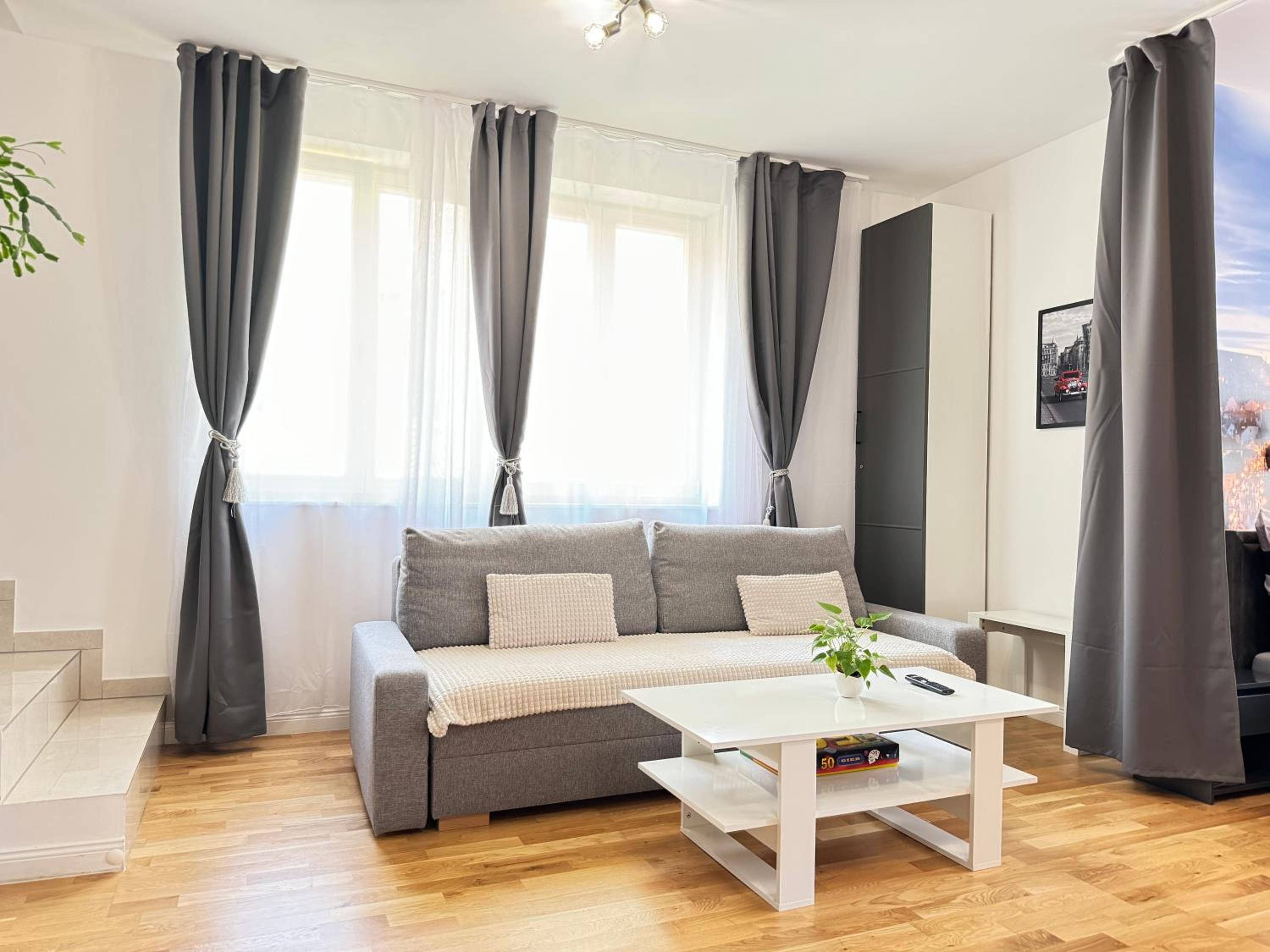 New modern-style apartment with balcony in the Prague 2