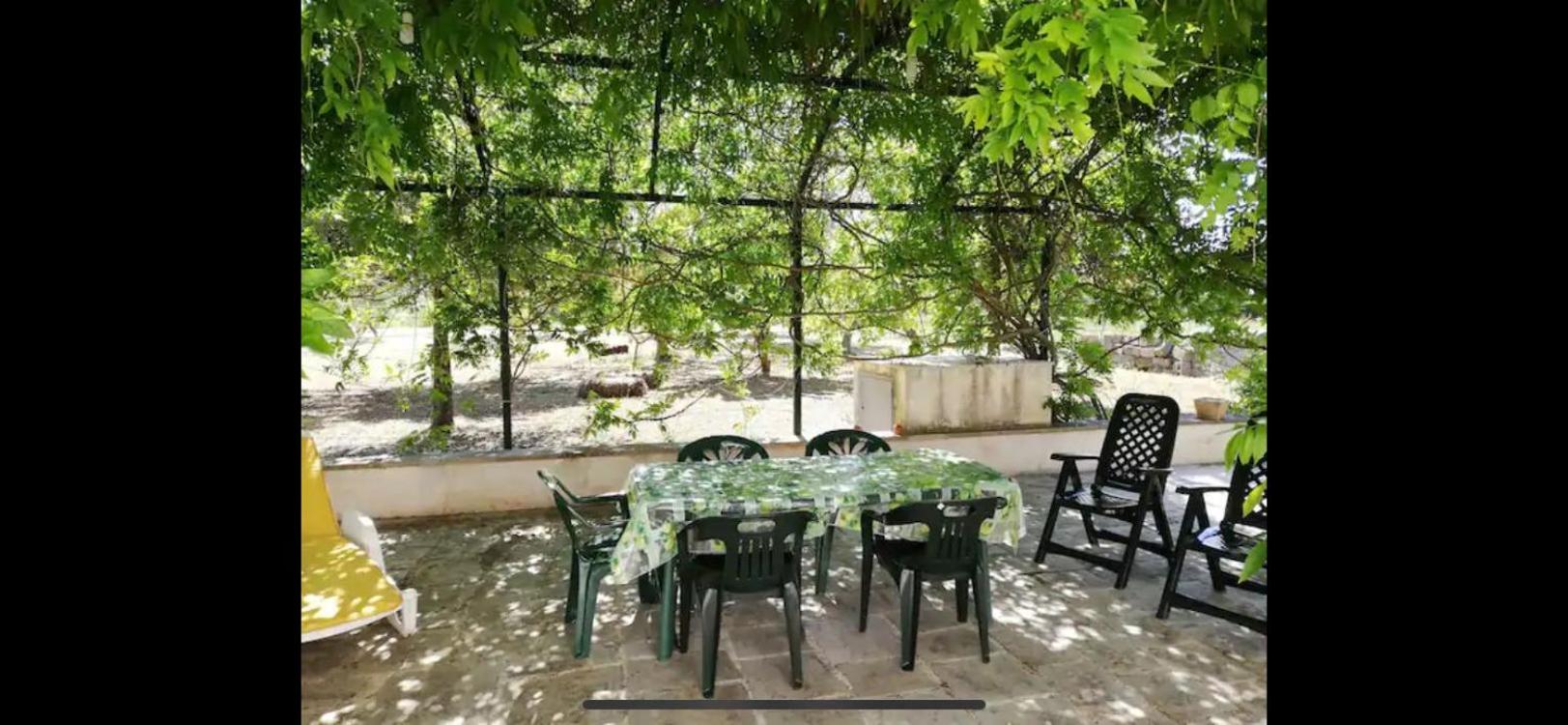 Tipico Casale Pugliese immerso nel verde photo 4
