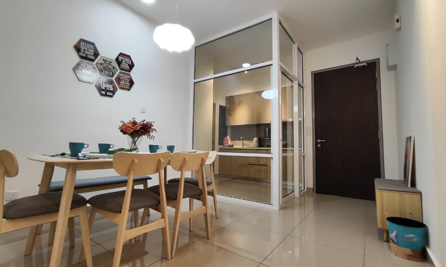 7INN KL near MRT Velocity Mall M Vertical