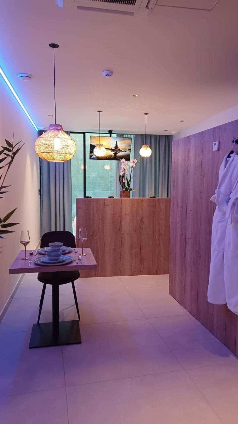 AGORA Tournai Wellness Suites Grand-Place