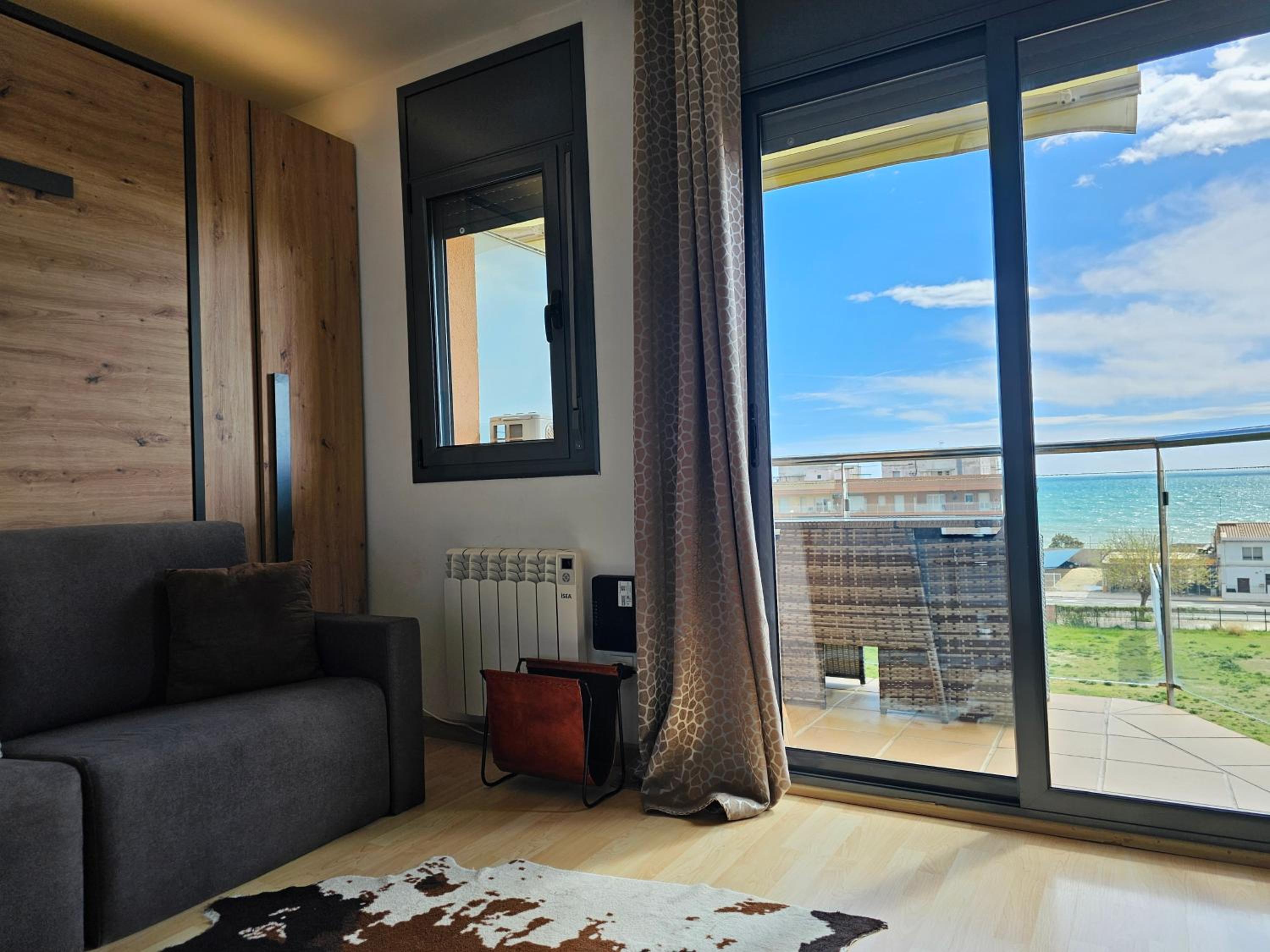 Apartment Beach Front Canet
