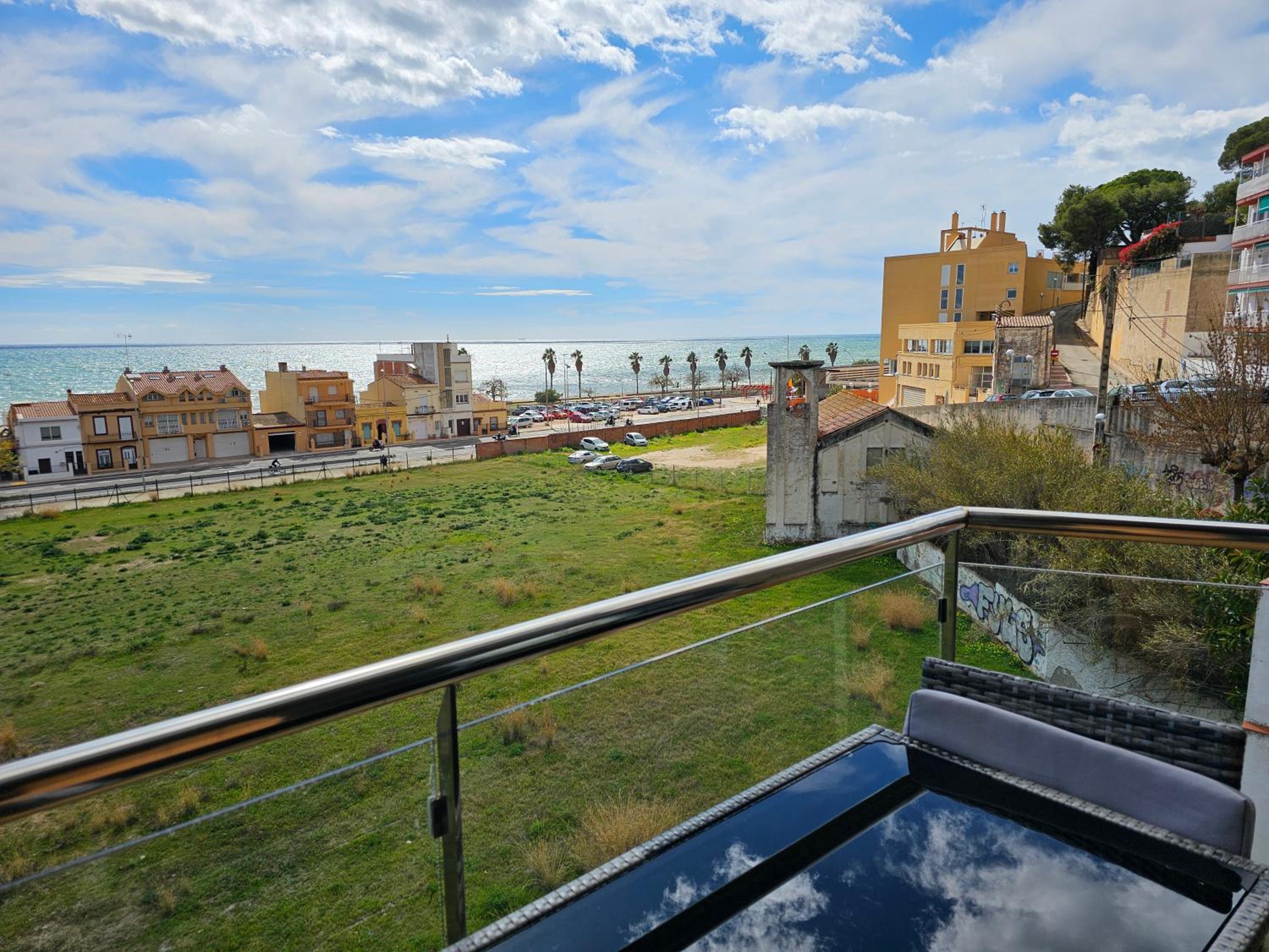 Apartment Beach Front Canet