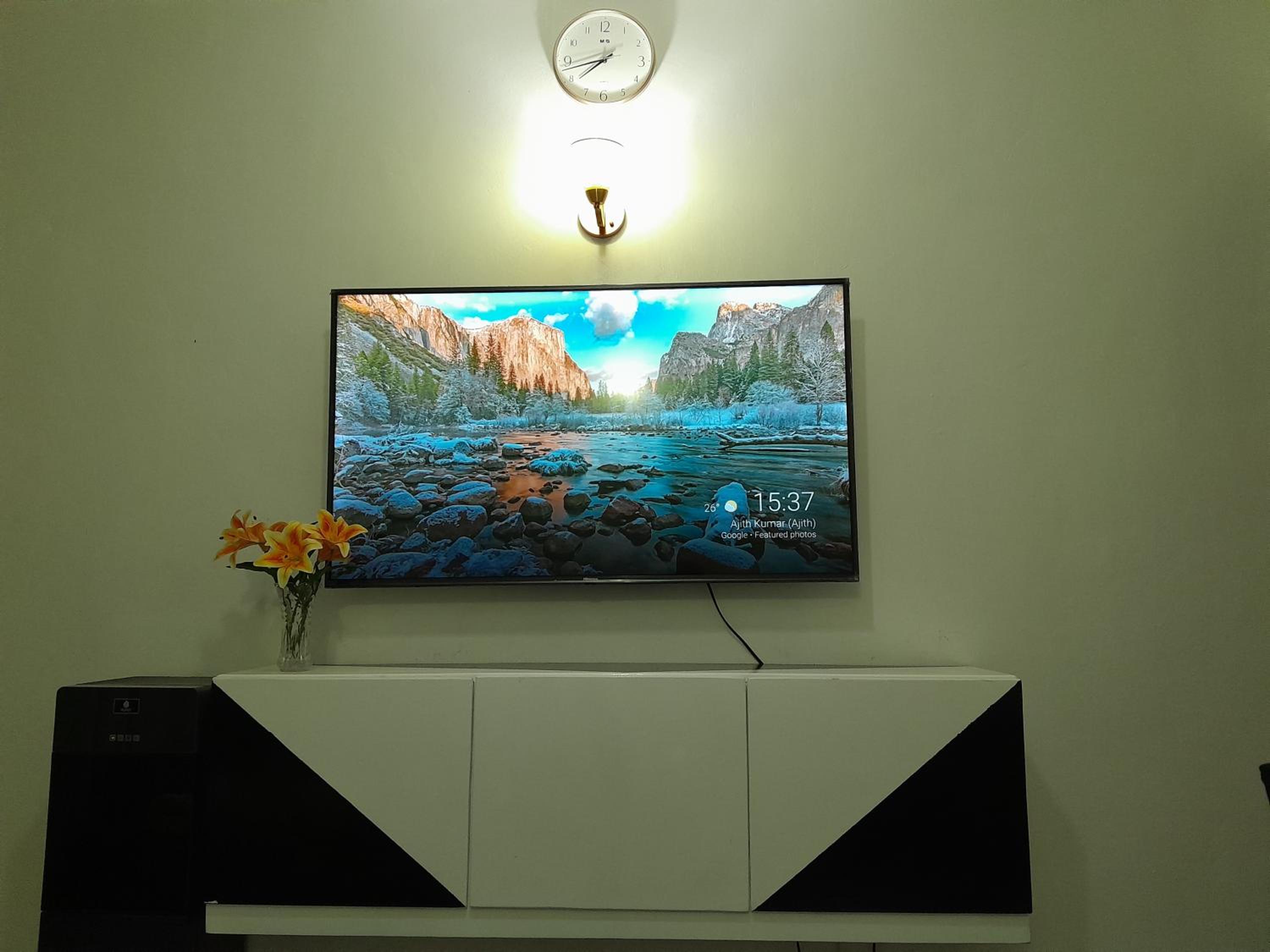 Comfort Haven with Secure Parking & Unlimited WiFi view 3