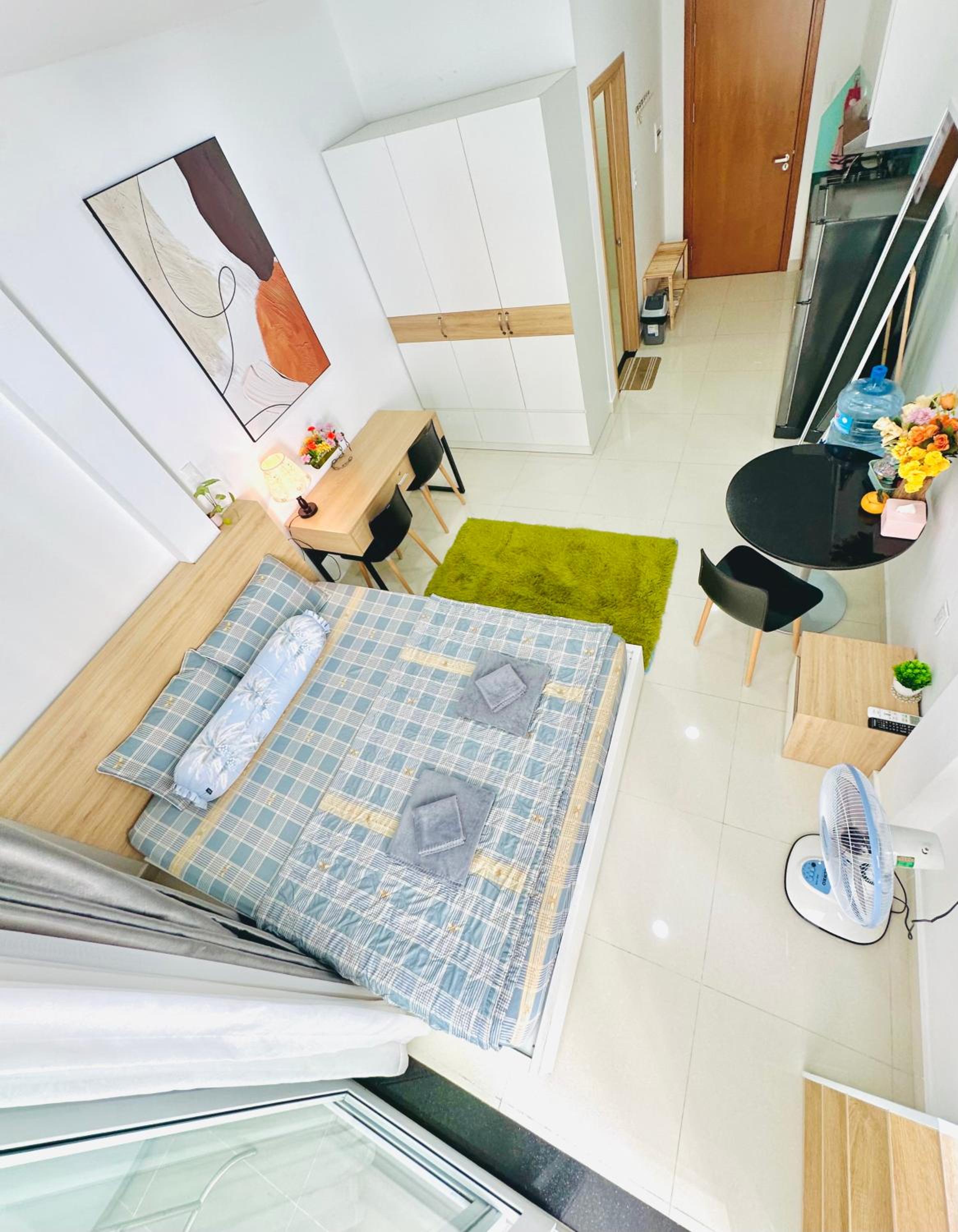 Spacious 1BR with kitchen 603