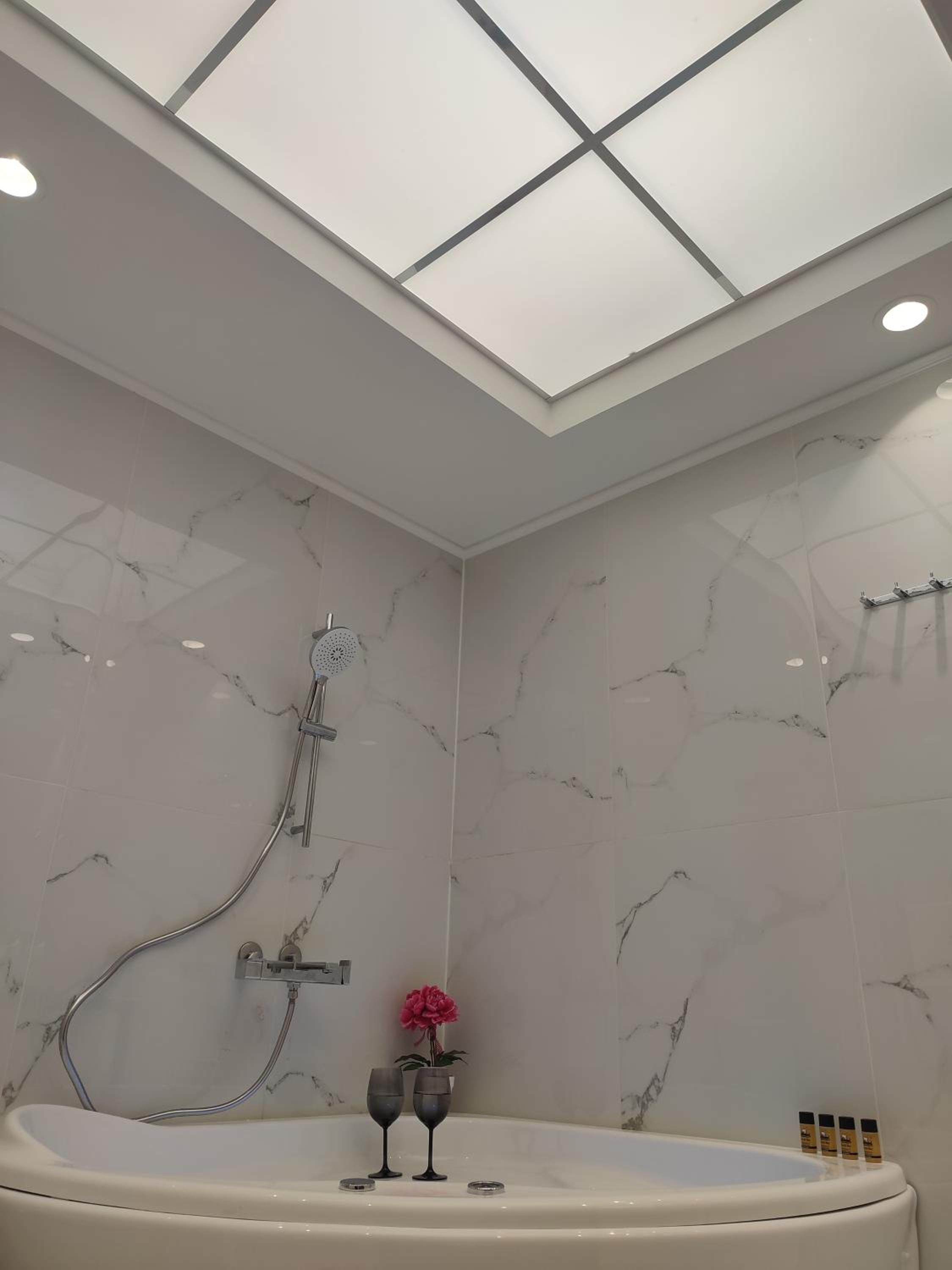 Amazing Apartments @ Monastiraki Subway Station