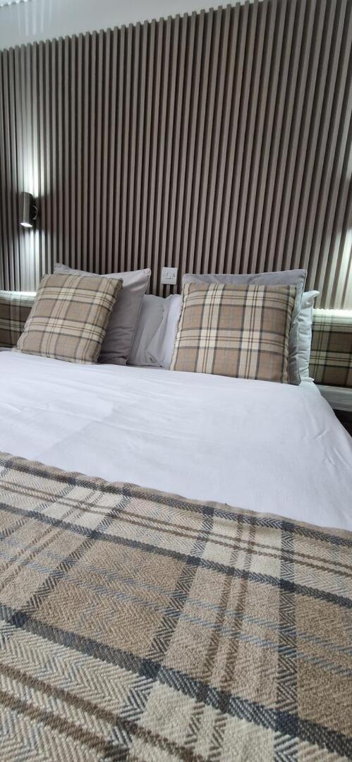 Loch Long Hotel