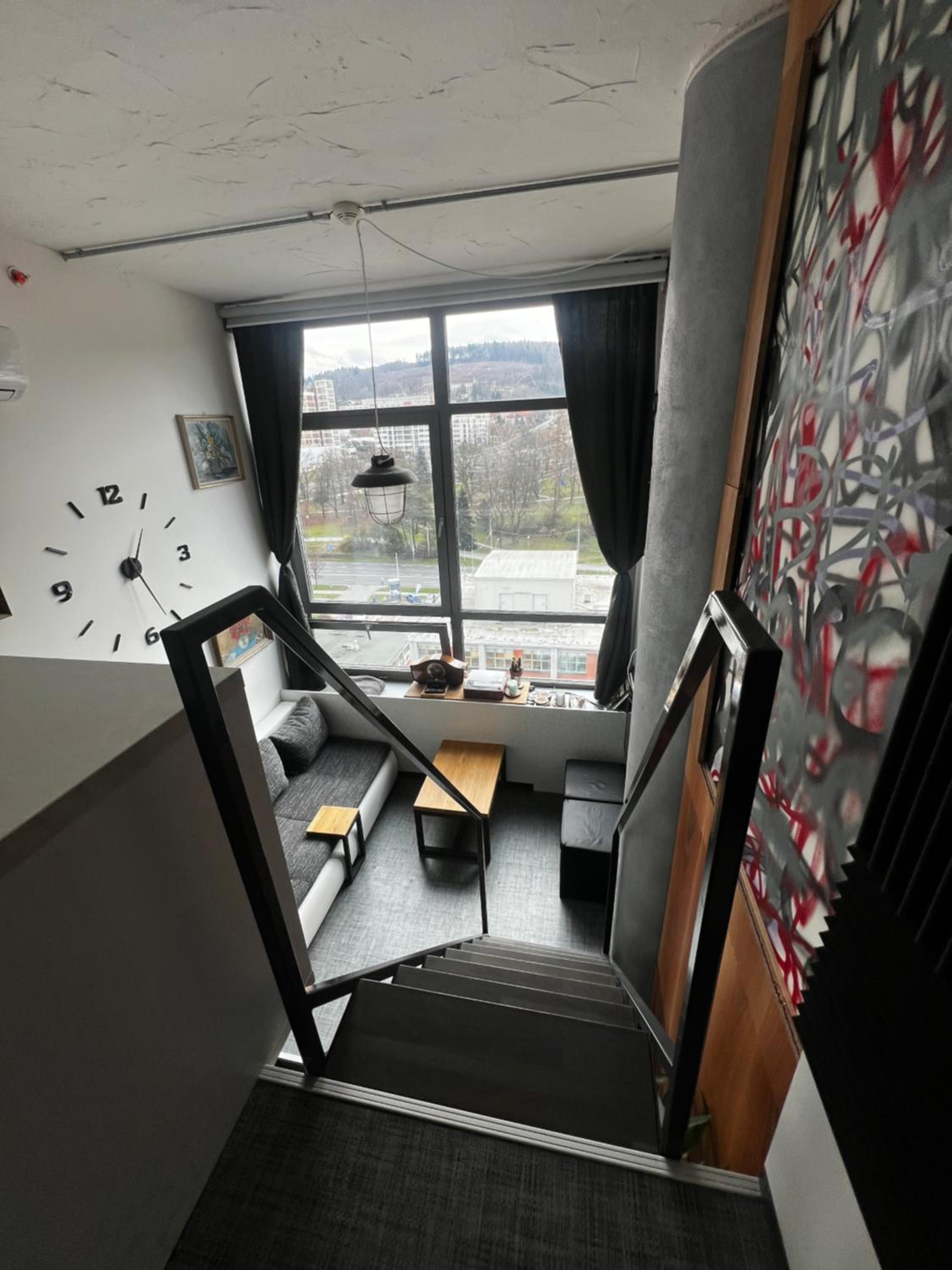 1 bedroom loft apartment