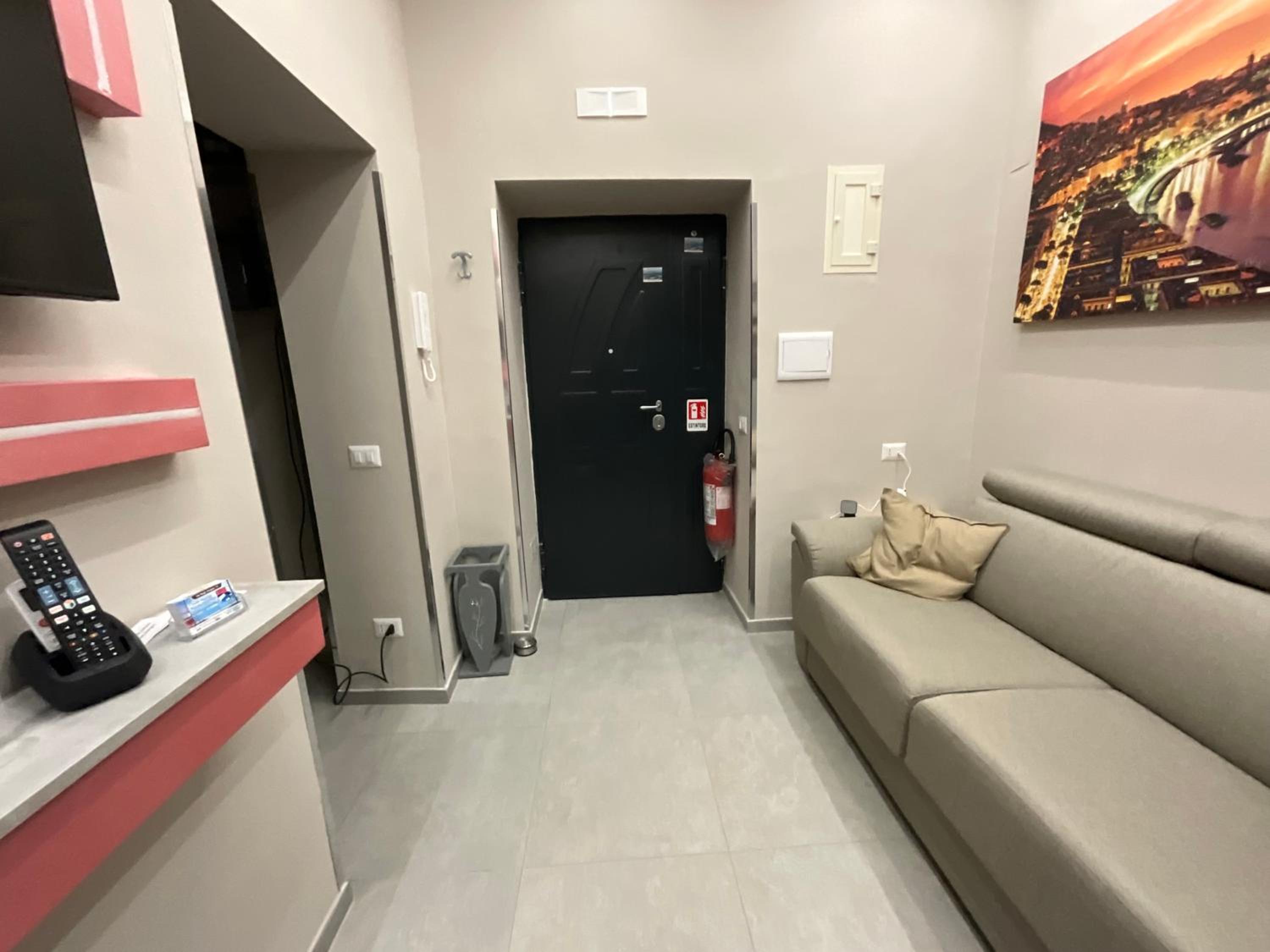 Naples Vacations - BB PiccoloLucio2 - Property Image 5