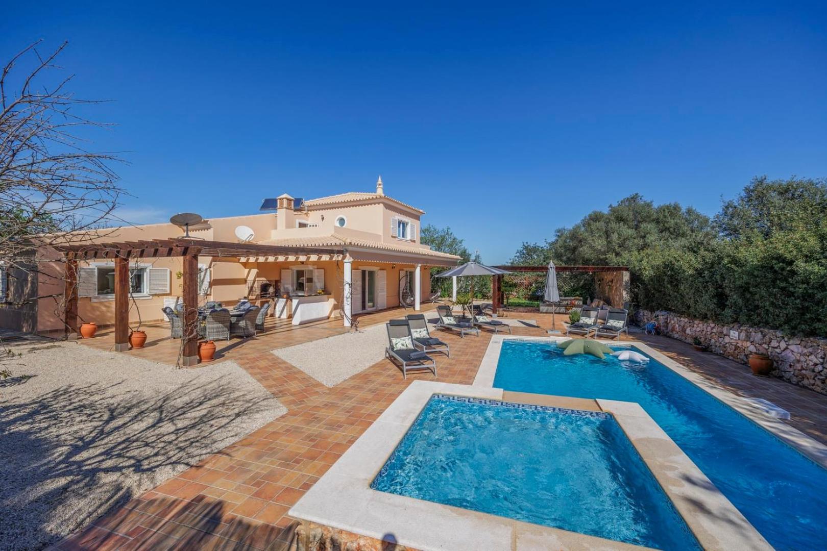 Stunning Countryside Villa w Private Garden & Pool view 2