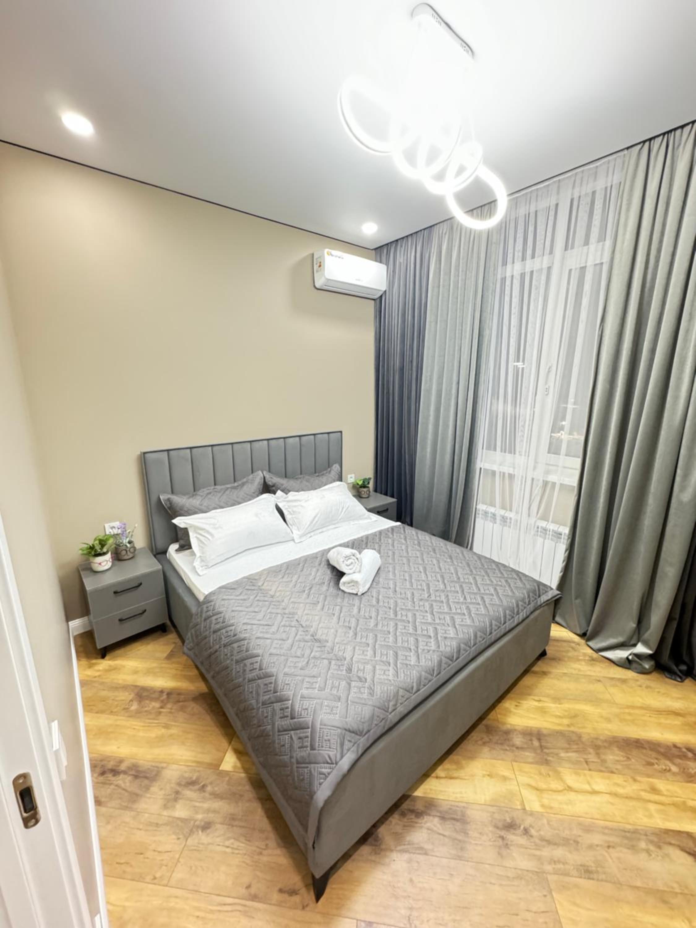VIP apartment in the city center, elite area, welcome view 4