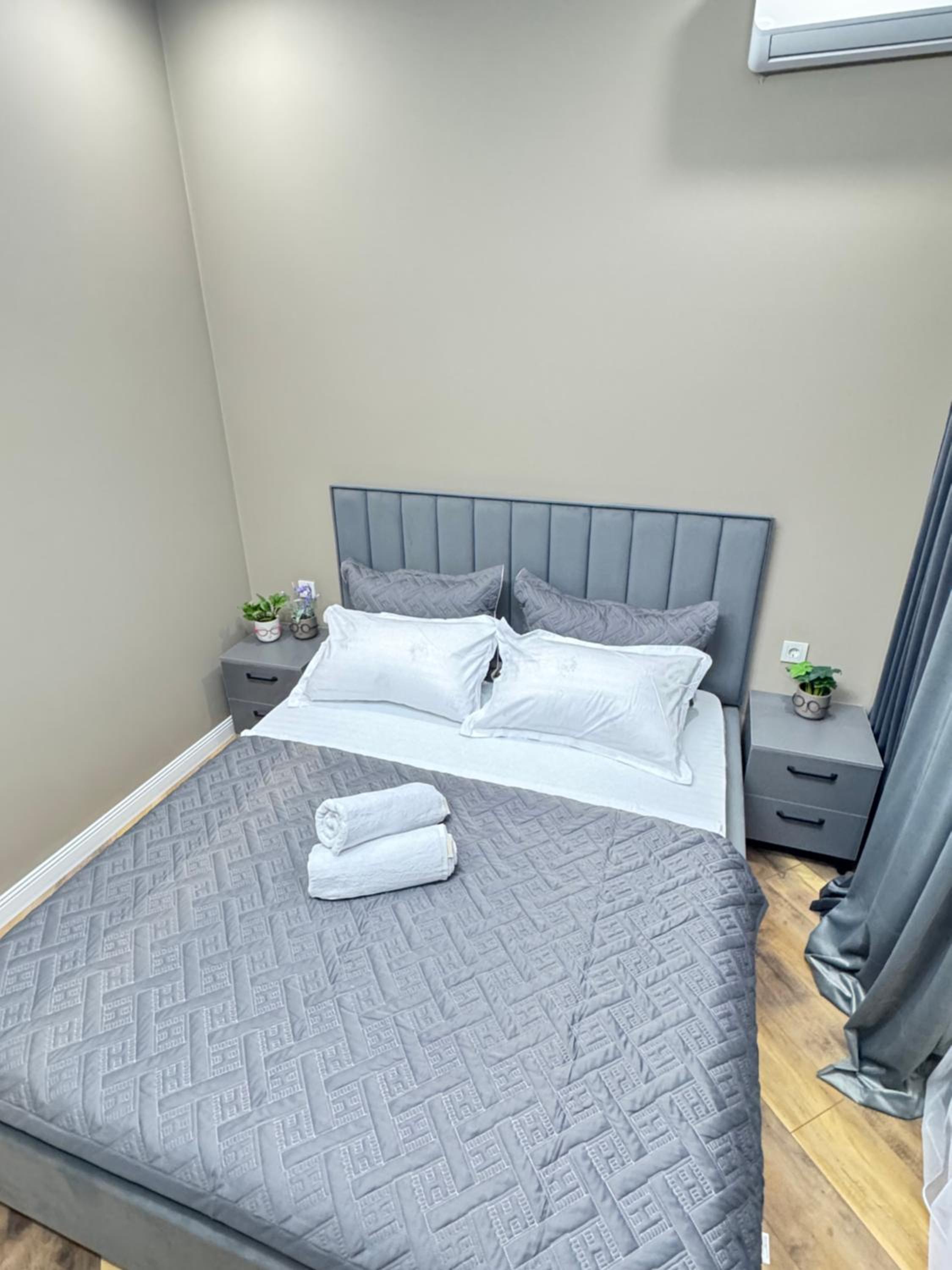 VIP apartment in the city center, elite area, welcome view 2