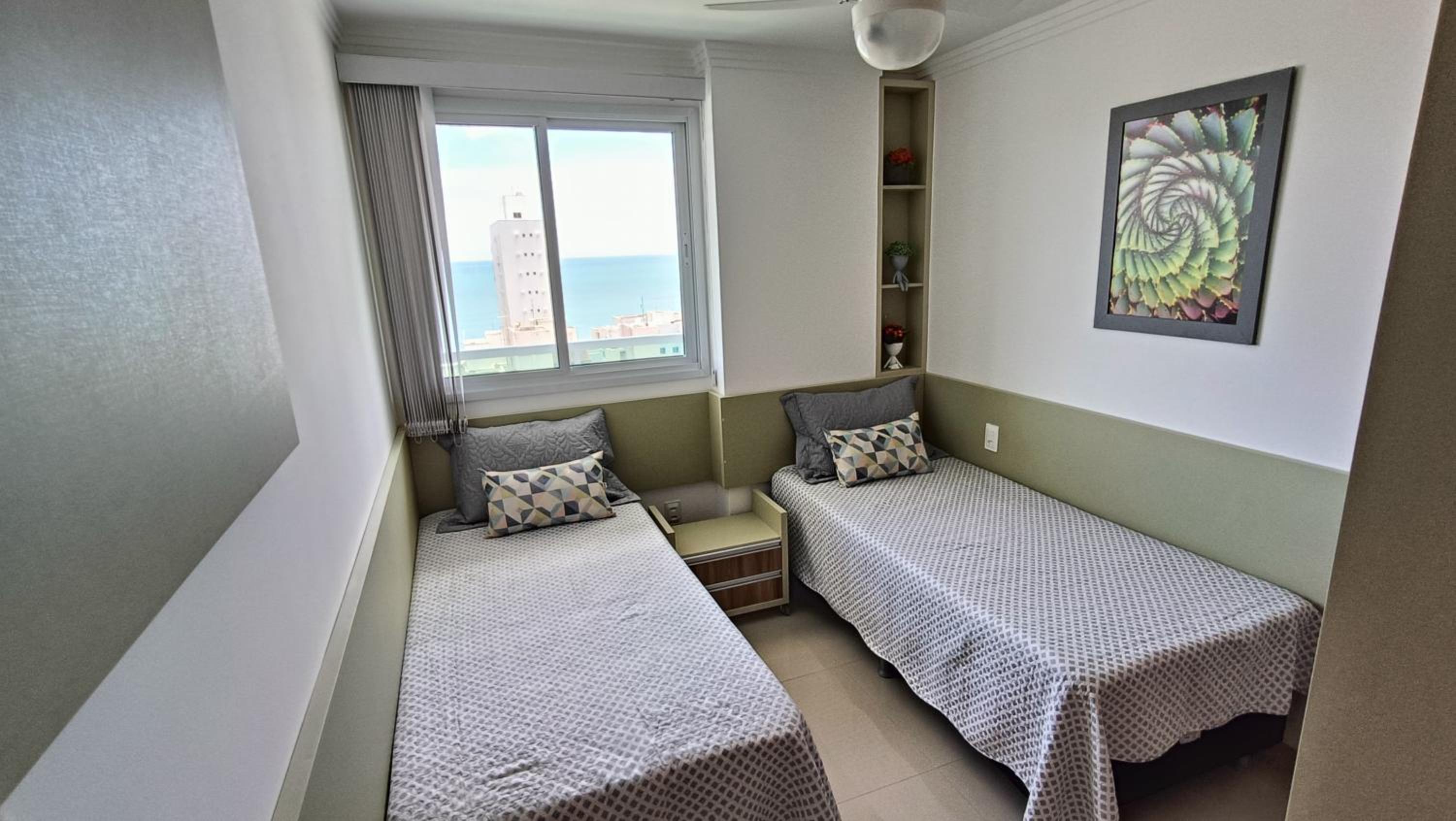 Magnifico apto com vista para o mar, 2 quartos, máximo 6 pessoas!!!