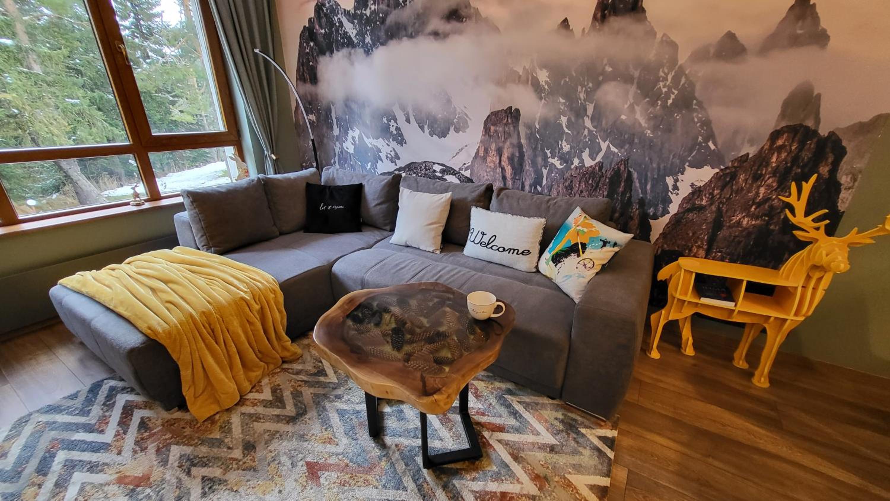 Pinewood ANG premium luxurious apartment 15