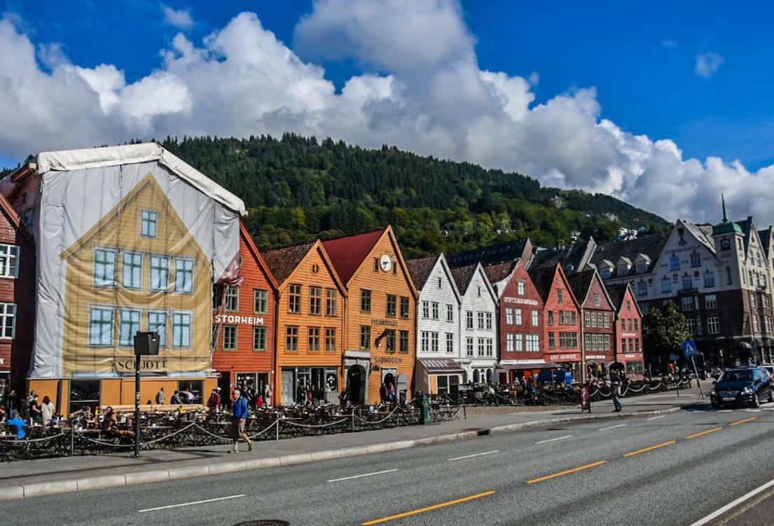 Stort, koselig hus i naturområde