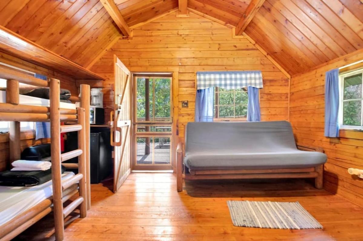 Bloomington Vacations - Cozy Rustic Cabin with Views - Property Image 1