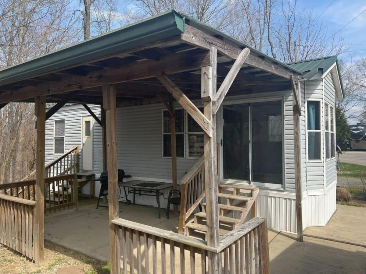 Bloomington Vacations - Lake Monroe's Charming Villa - Property Image 3