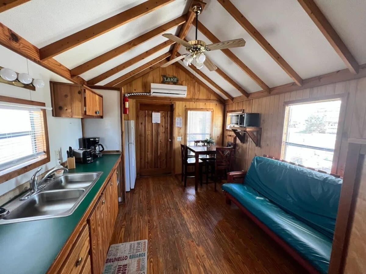 Relaxing Cabin in Bloomington