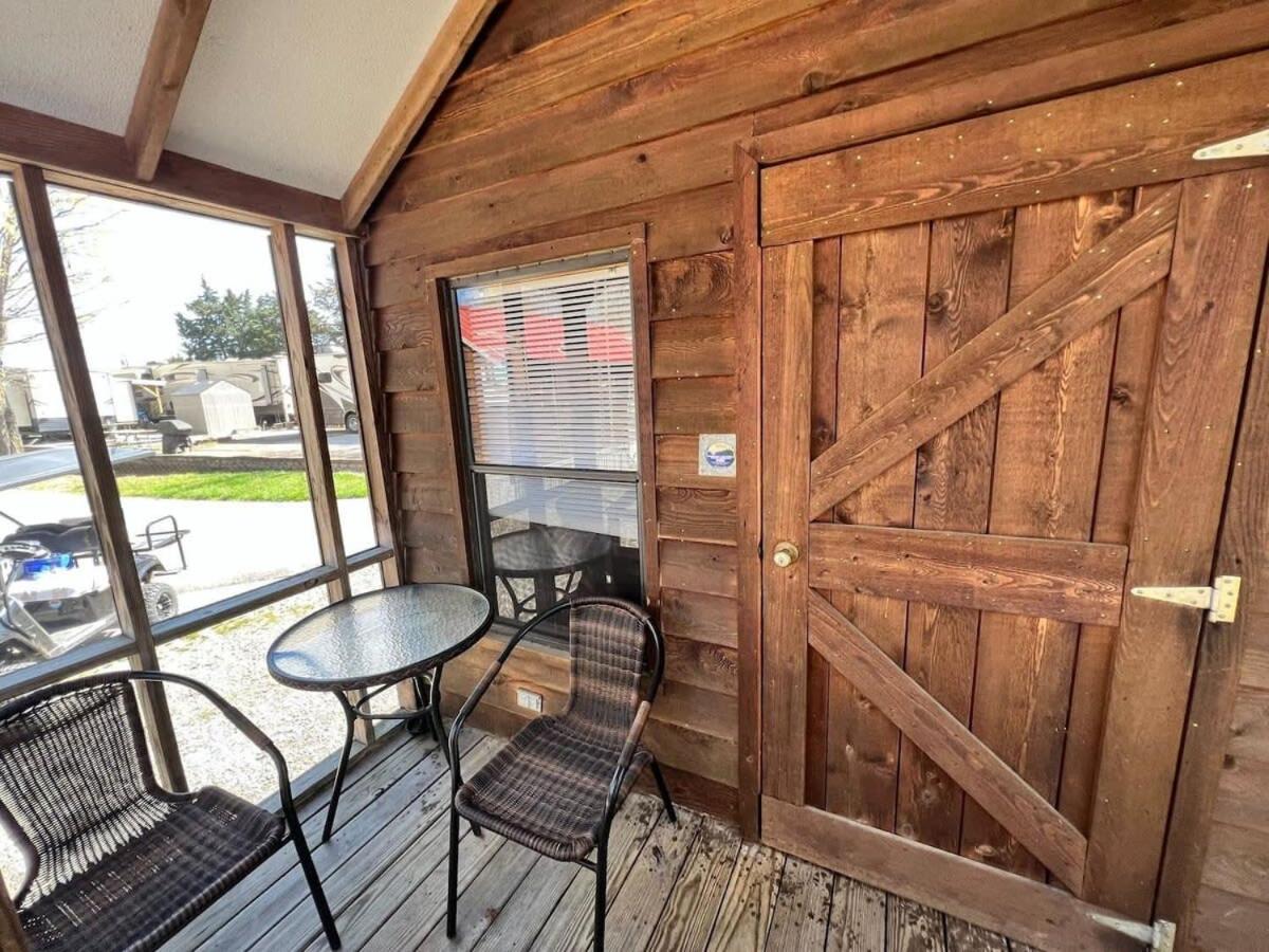 Relaxing Cabin in Bloomington
