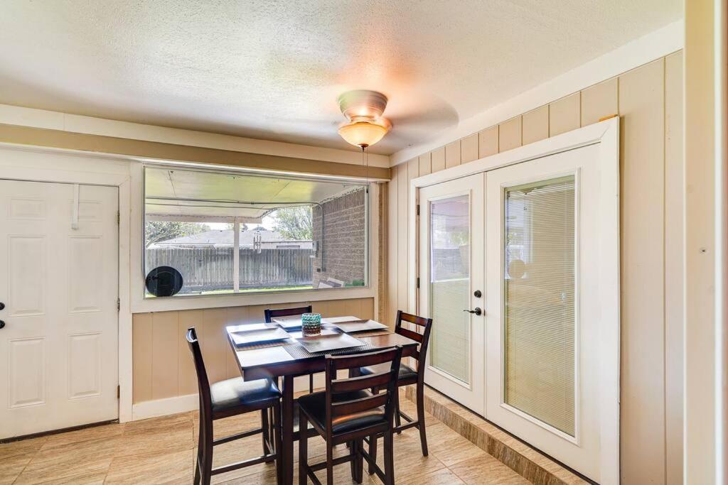 HOT TUB - Beautifully Renovated Home in West Texas view 3