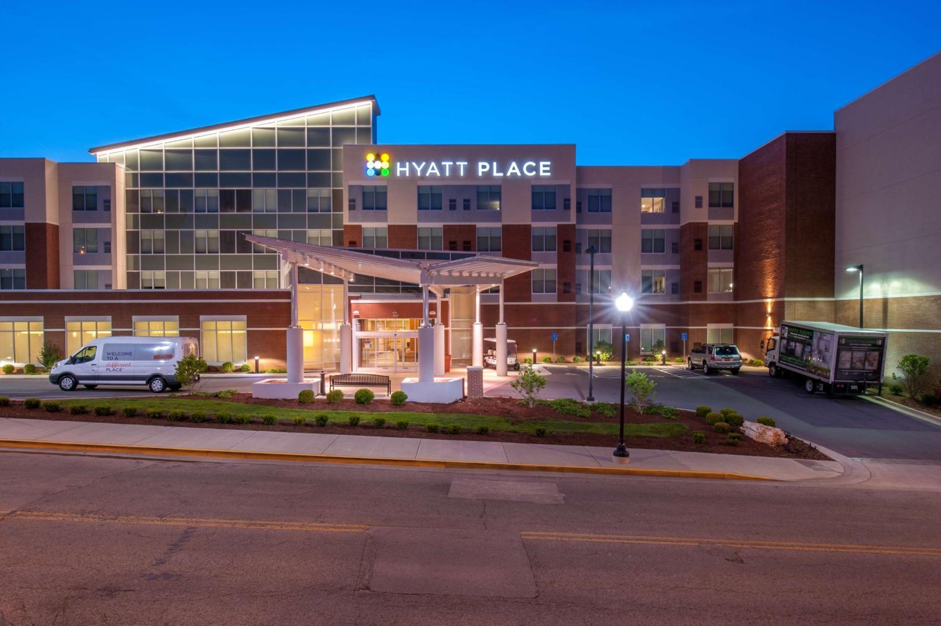 Hotel Hyatt Place Bowling Green - Image 1