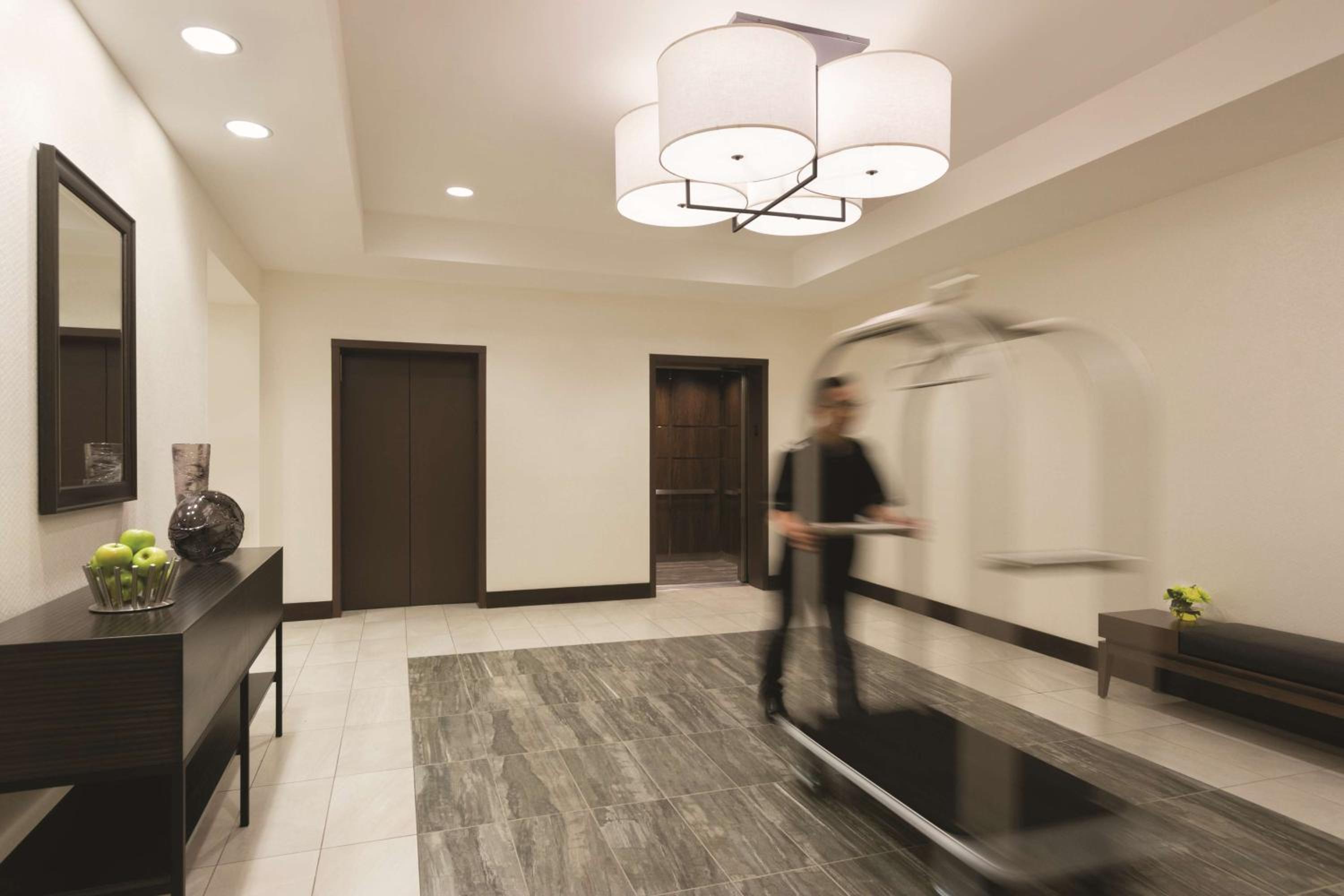 Rosemont Vacations - Hyatt Place Chicago O'Hare Airport - Property Image 64