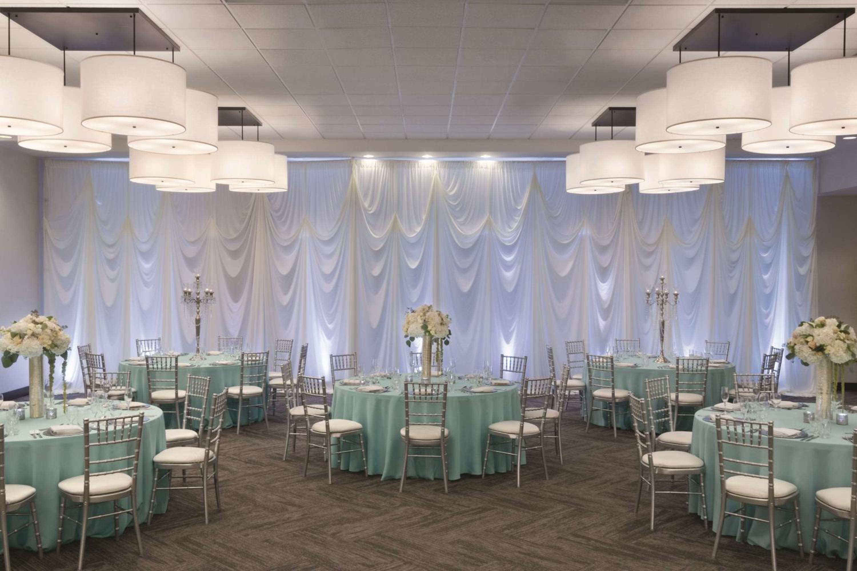 Rosemont Vacations - Hyatt Place Chicago O'Hare Airport - Property Image 11
