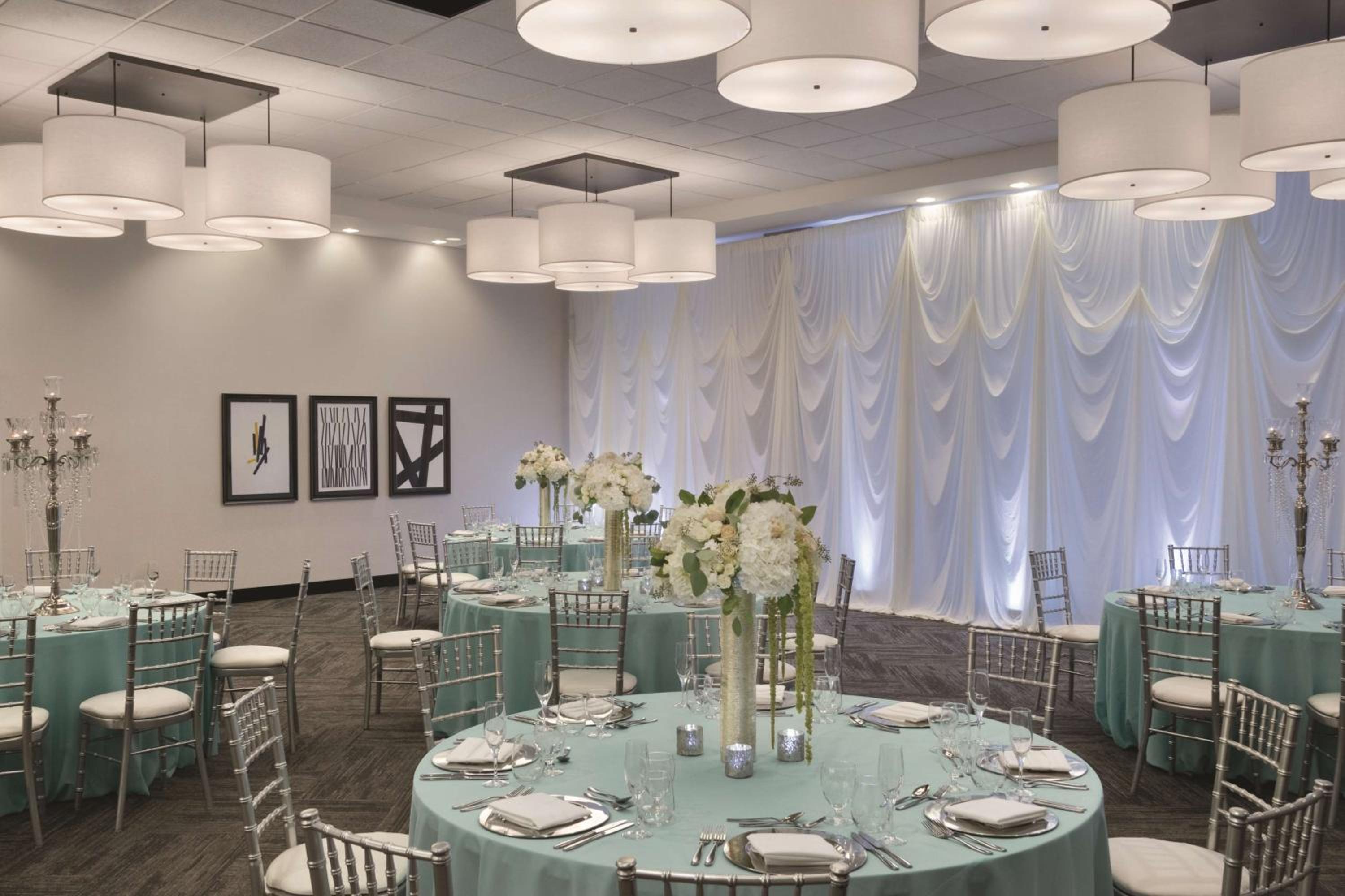 Rosemont Vacations - Hyatt Place Chicago O'Hare Airport - Property Image 12