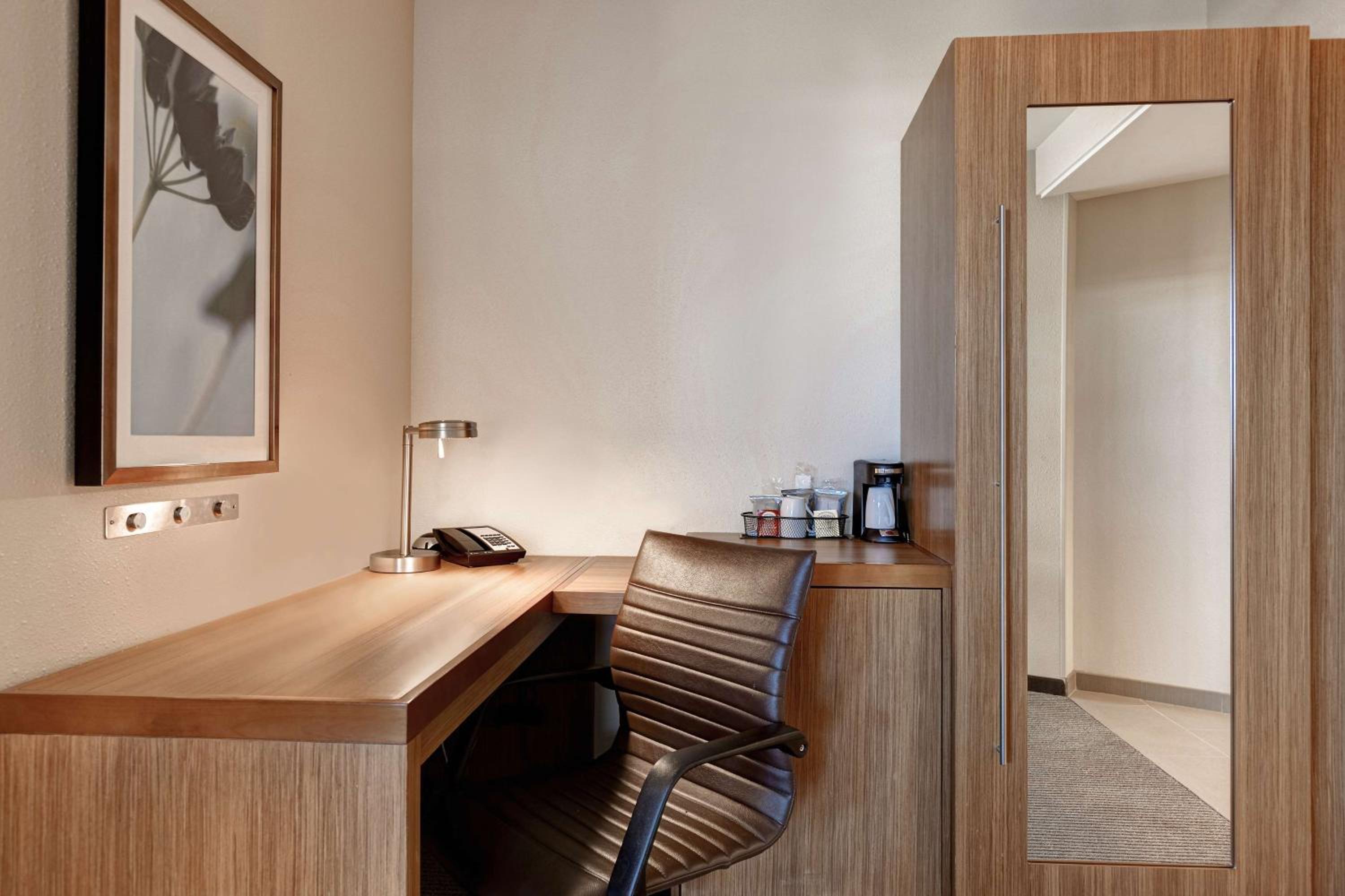 Bloomington Vacations - Hyatt Place Bloomington / Normal - Property Image 34