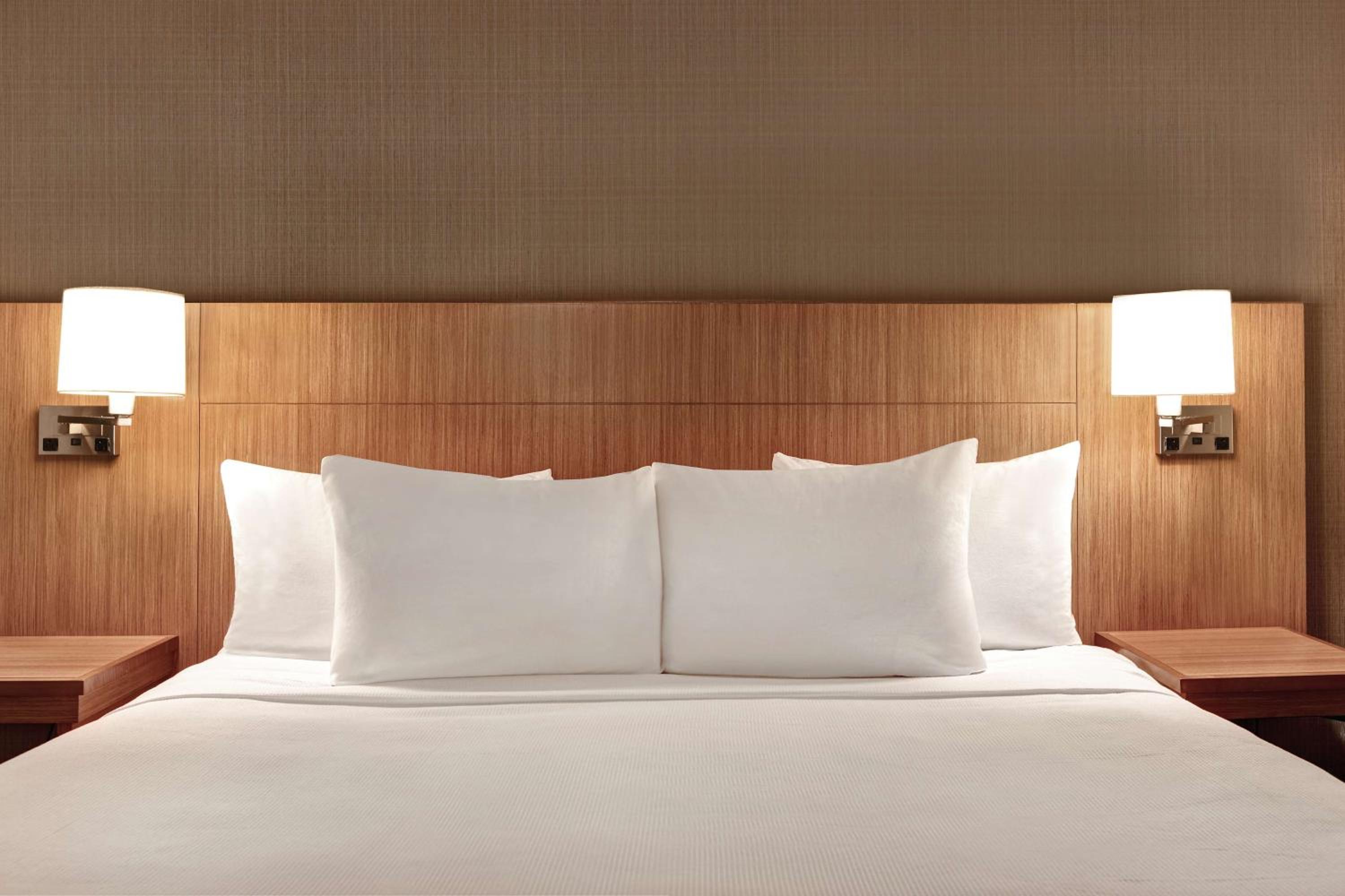 Bloomington Vacations - Hyatt Place Bloomington / Normal - Property Image 37