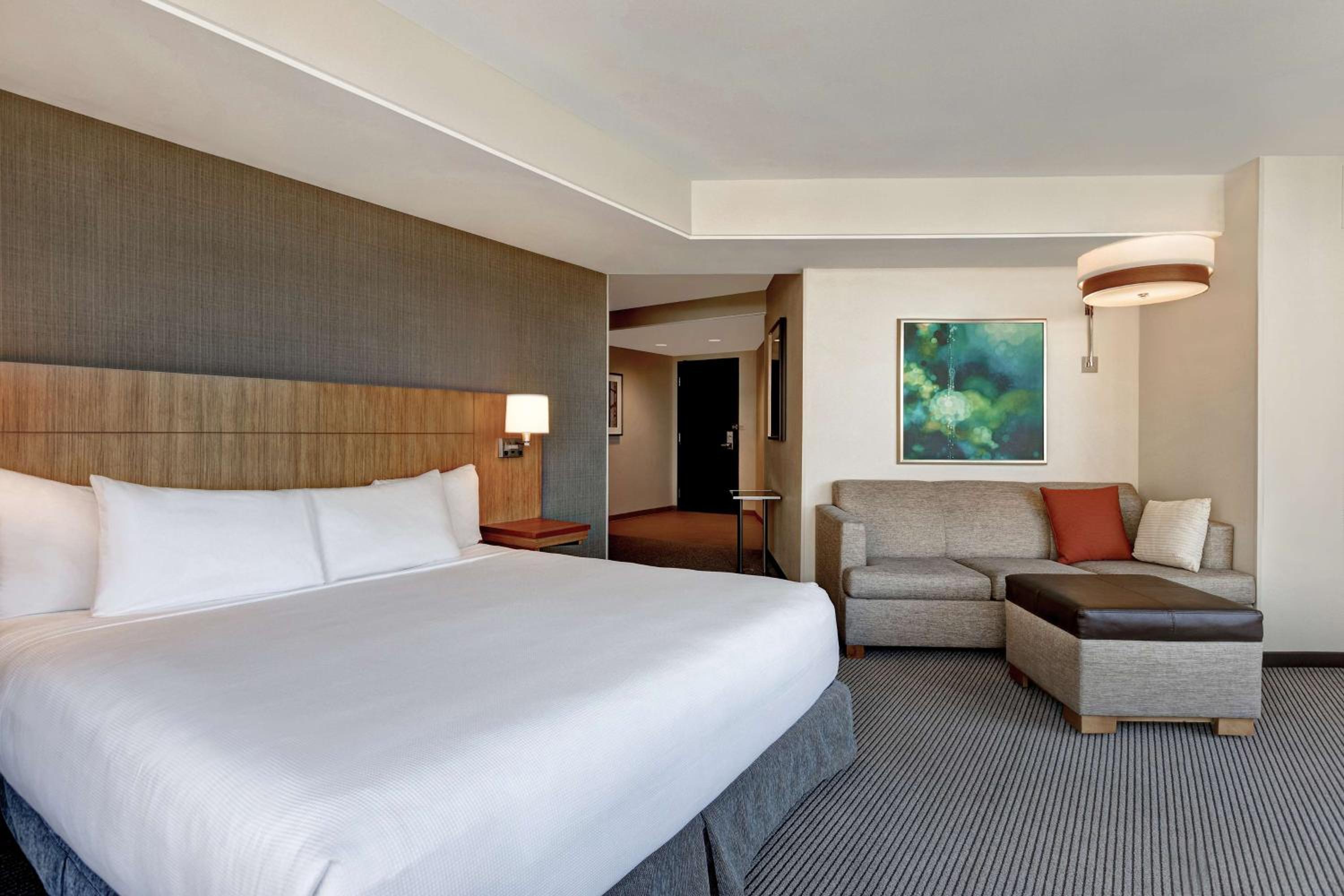 Bloomington Vacations - Hyatt Place Bloomington / Normal - Property Image 39