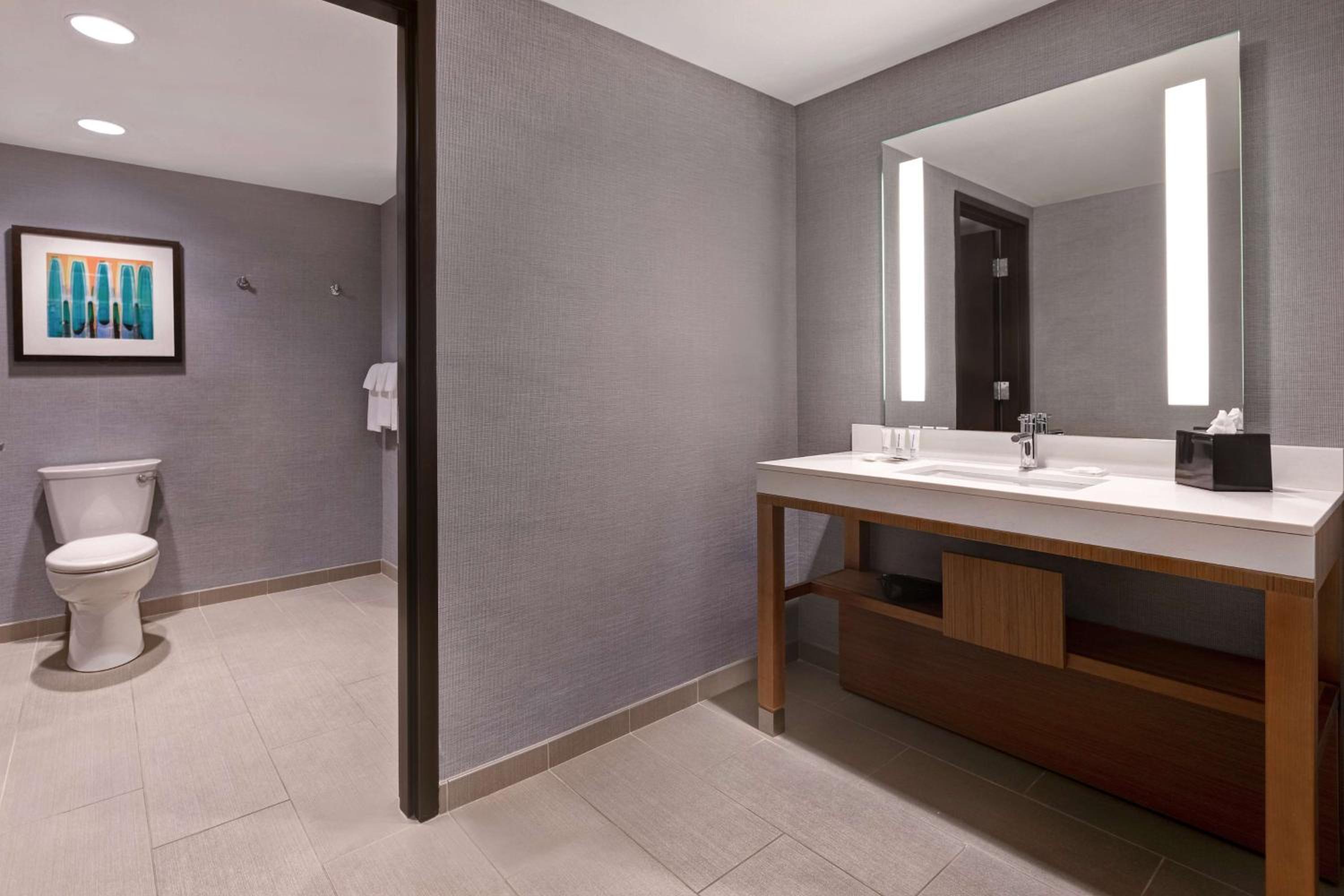 Bloomington Vacations - Hyatt Place Bloomington / Normal - Property Image 17