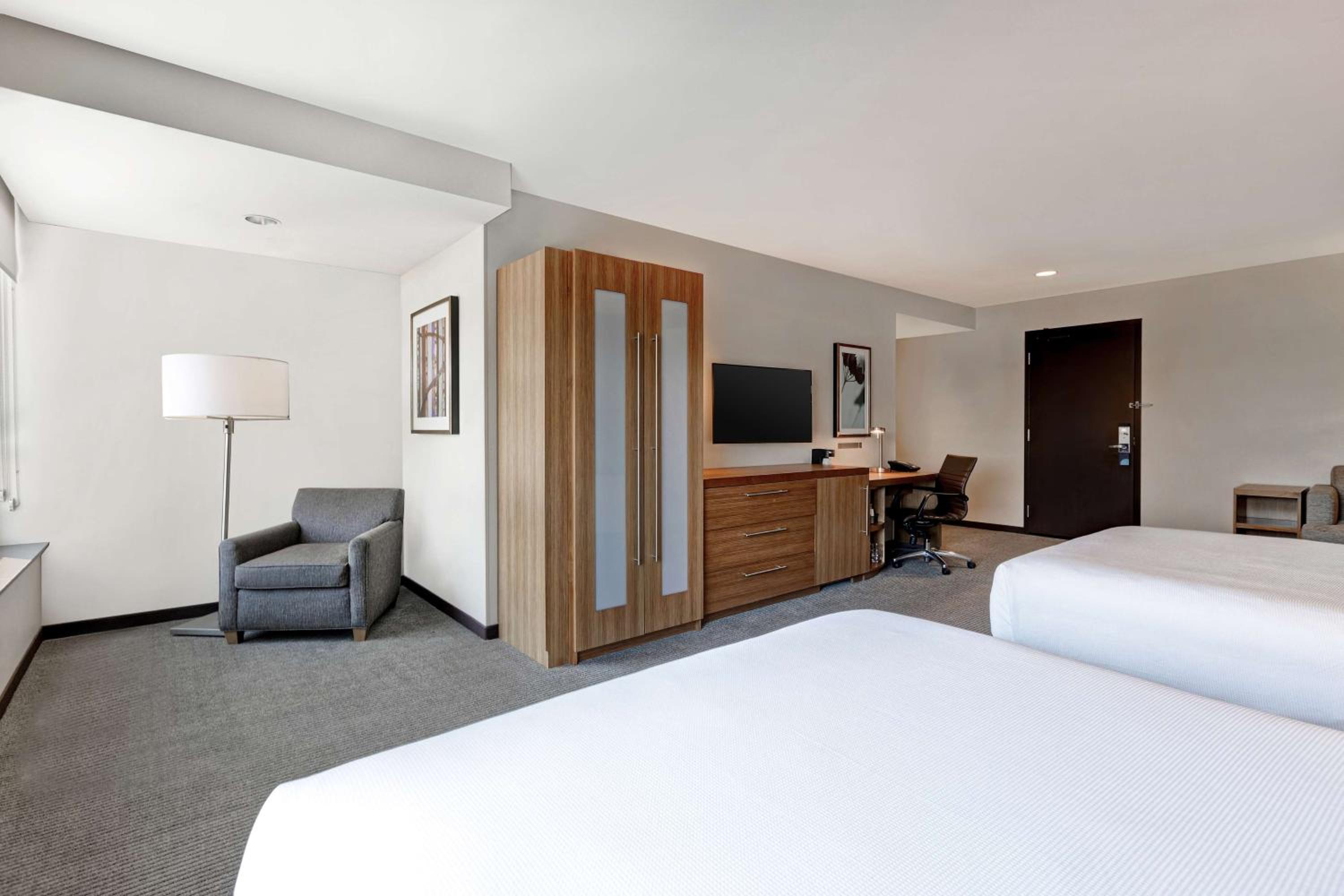 Bloomington Vacations - Hyatt Place Bloomington / Normal - Property Image 18