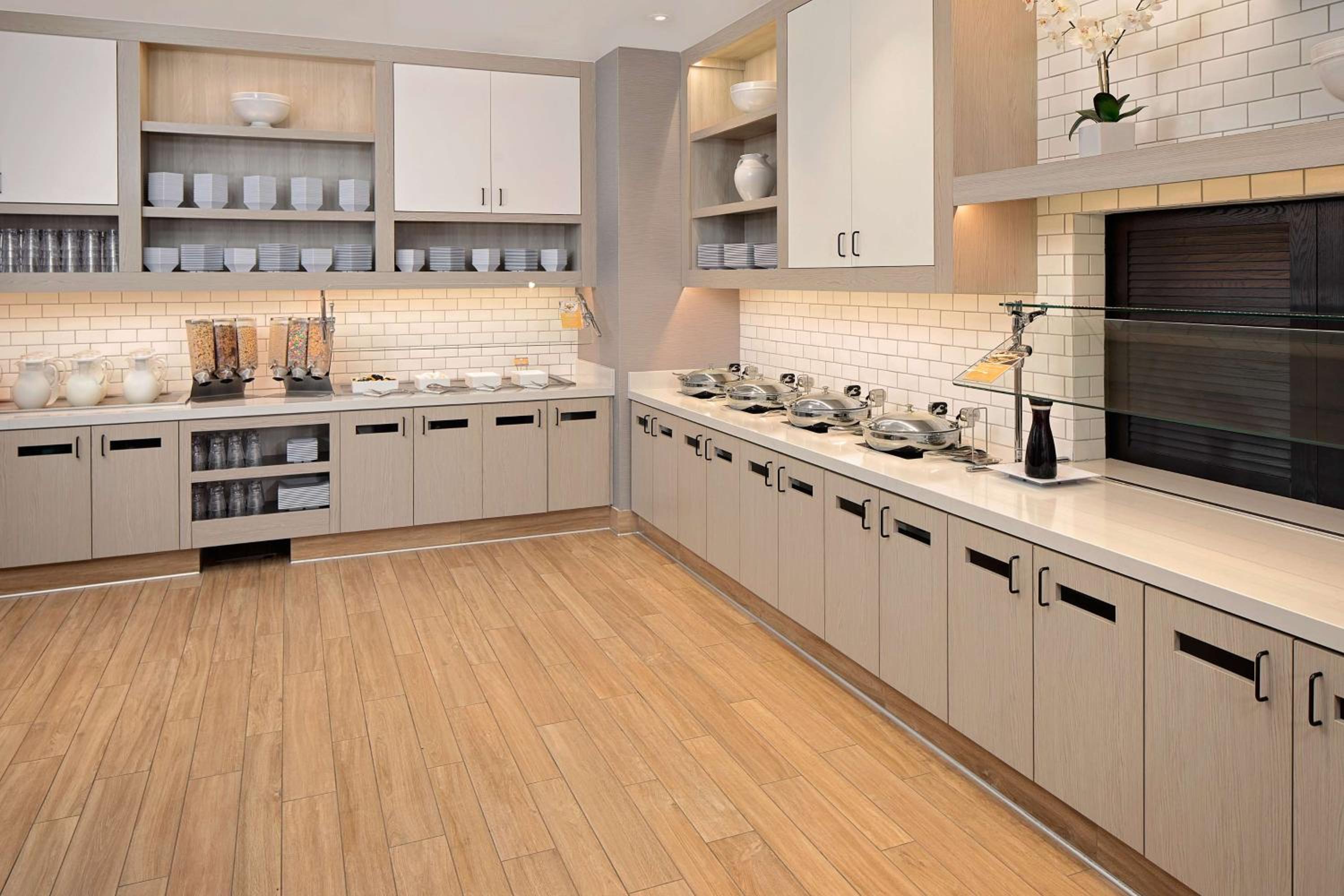 Orange County/Anaheim Vacations - Hyatt House Irvine/John Wayne Airport - Property Image 8