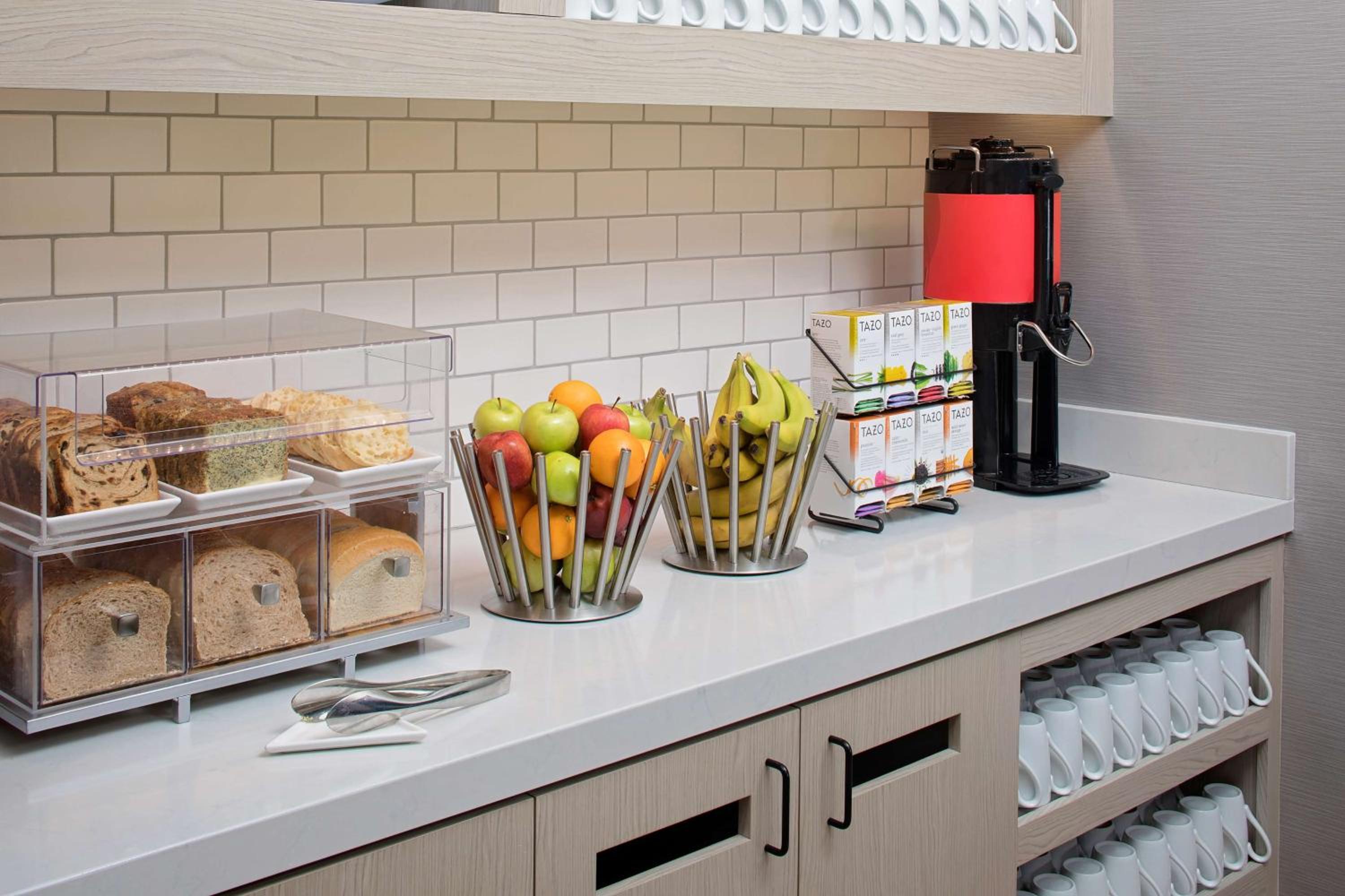 Orange County/Anaheim Vacations - Hyatt House Irvine/John Wayne Airport - Property Image 10