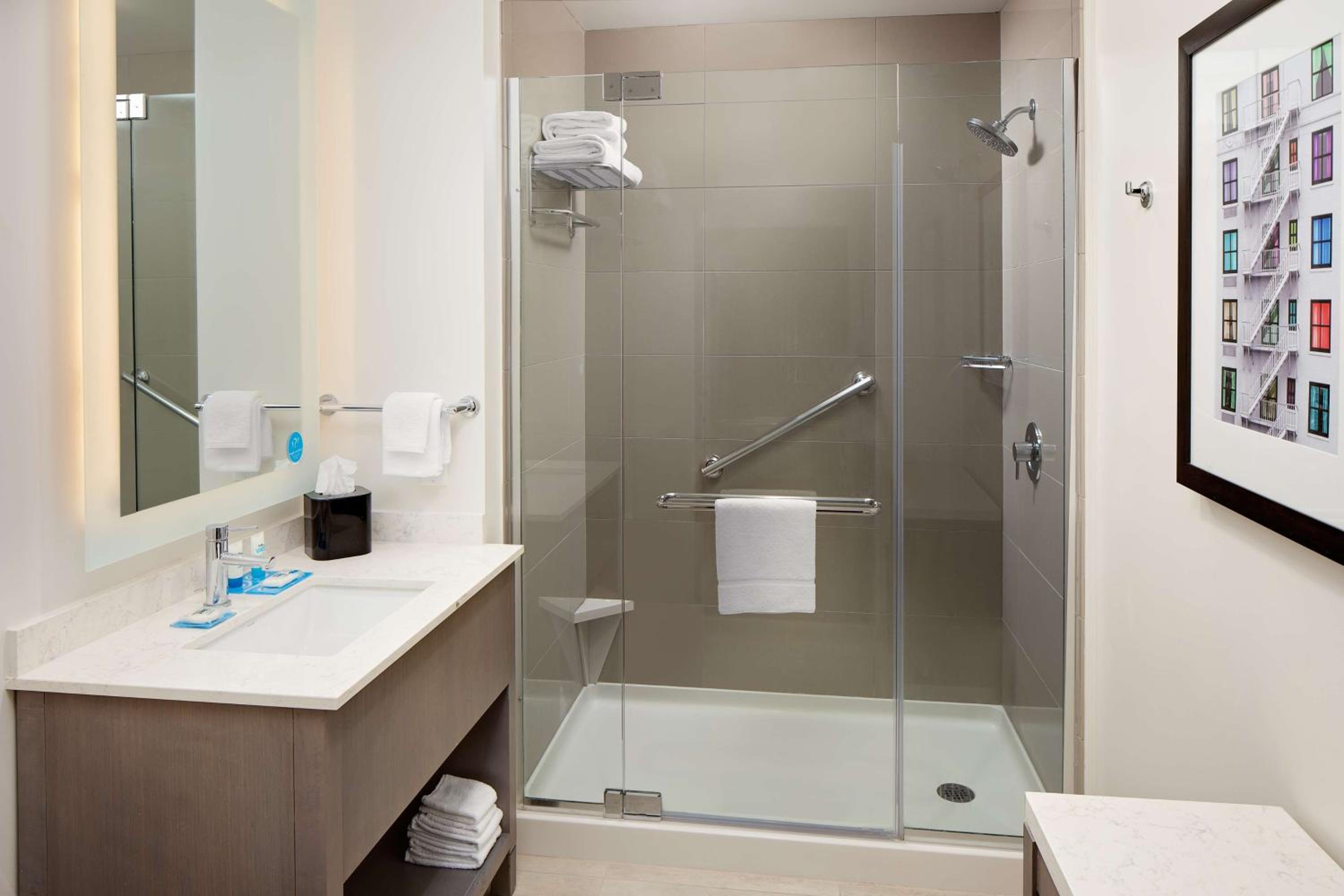 Orange County/Anaheim Vacations - Hyatt House Irvine/John Wayne Airport - Property Image 12