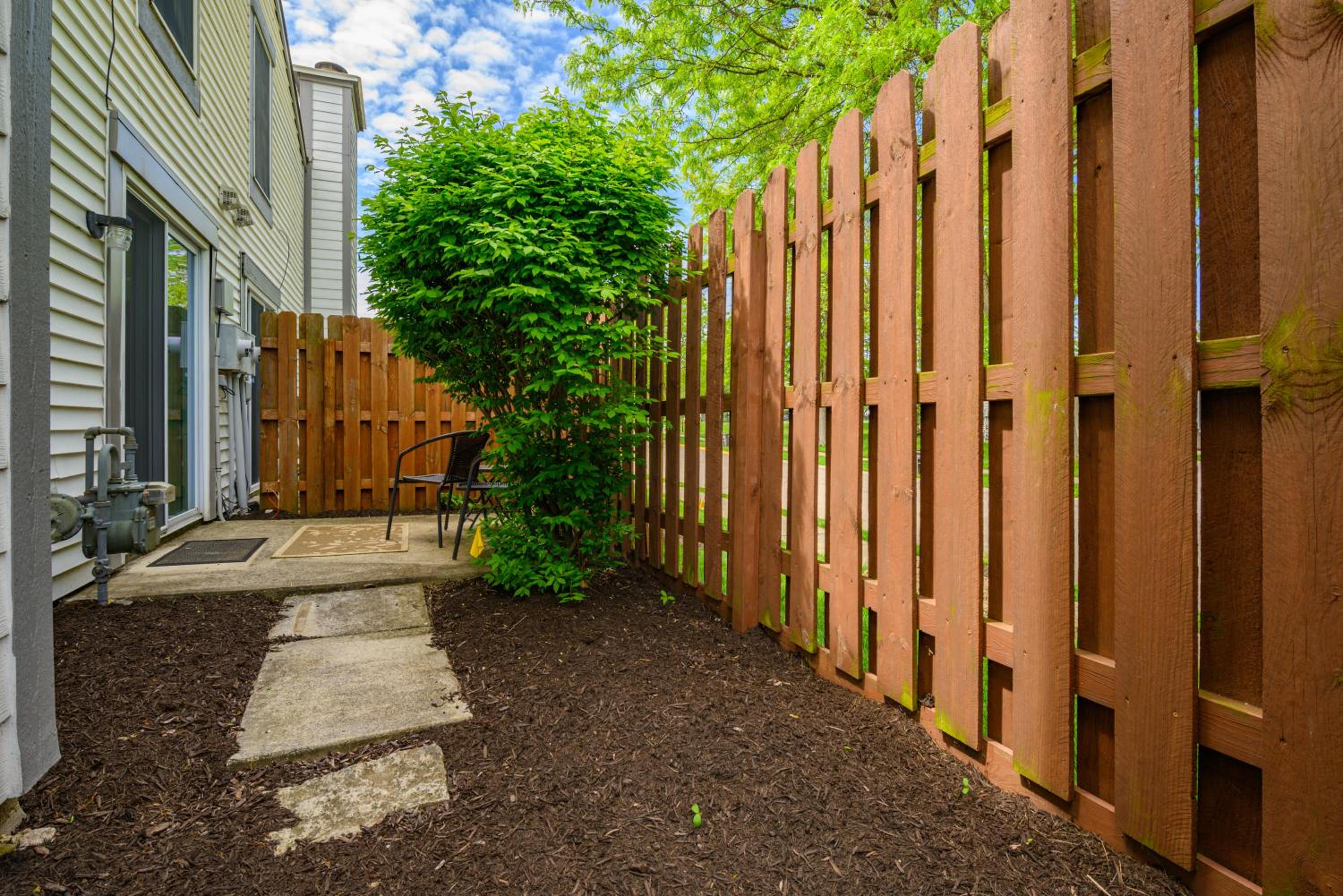 Hotel Family Friendly and quite 2 bedroom Condo Close to Fun - Image 1