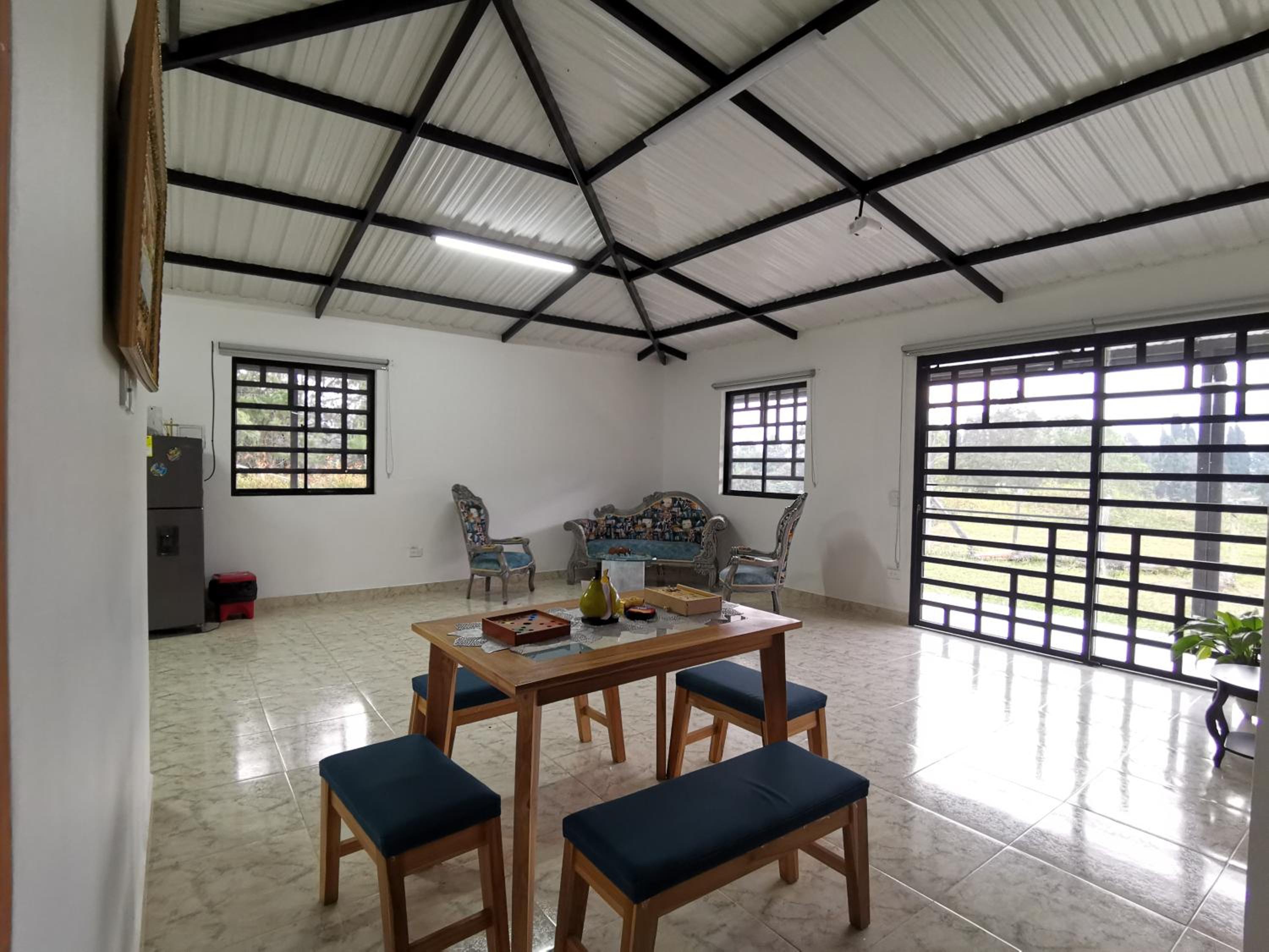 Hermosa finca a 5 minutos aeropuerto