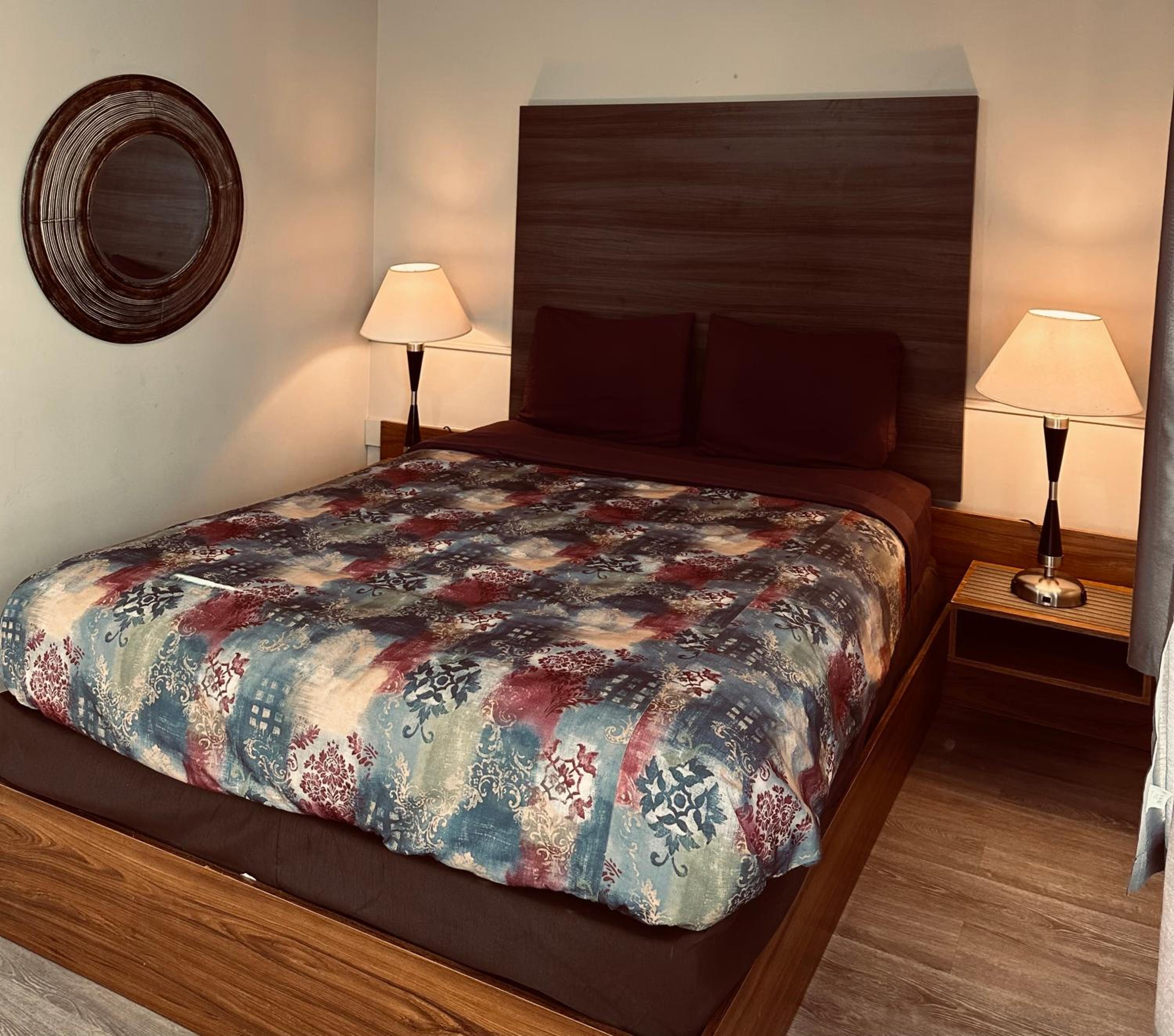 Lakeview Motel & Cottage