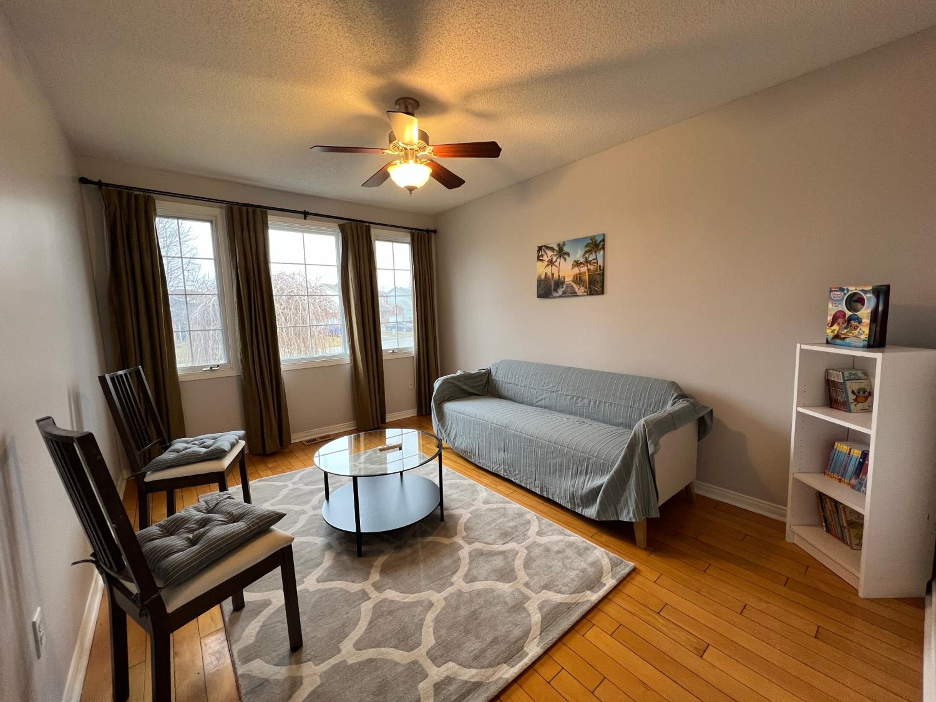 Arbour Ridge Vacation Home - Trail View! 5 bedrooms, 8 beds