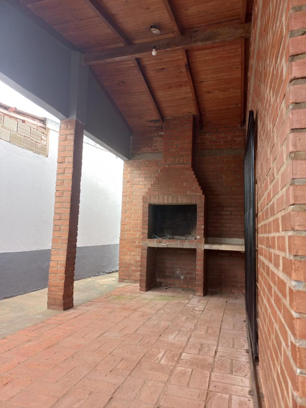 Casa cerca del centro con cochera