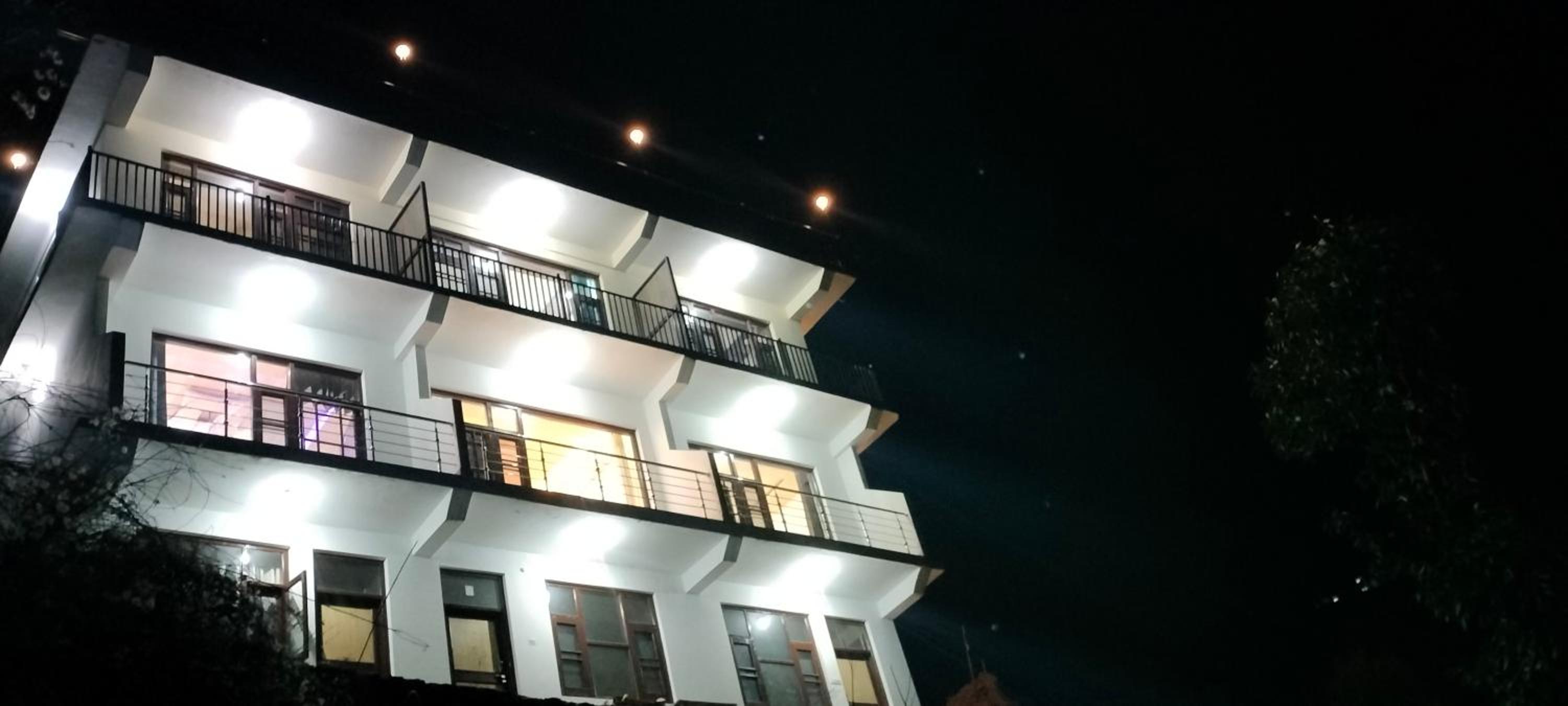 Grand Kailash view homestay -near Khajjiar