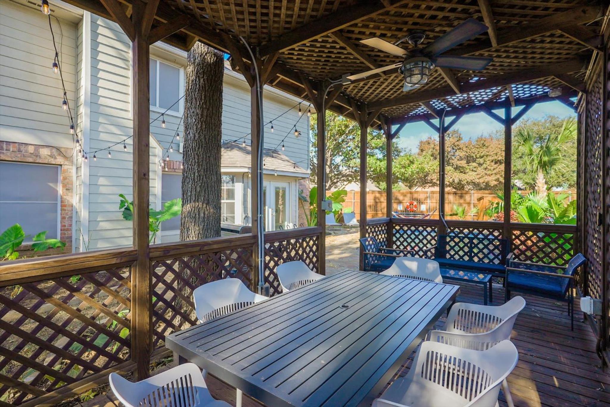 Hotel Luxury Home 5br Beautiful Backyard & Pool