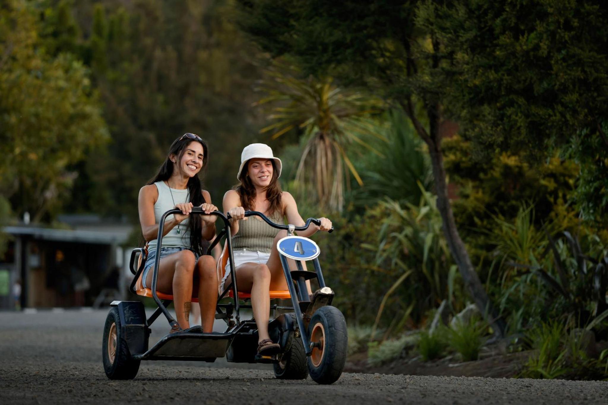 Hot Water Beach TOP 10 Holiday Park